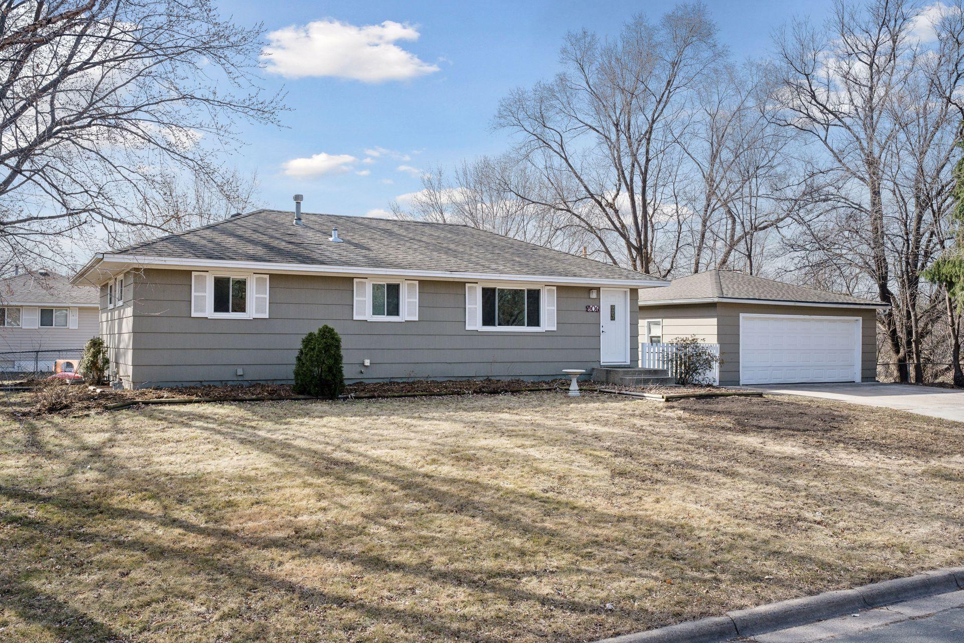 906 paul parkway