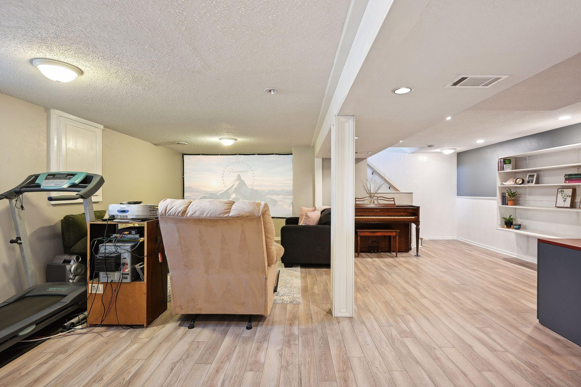 906 paul parkway