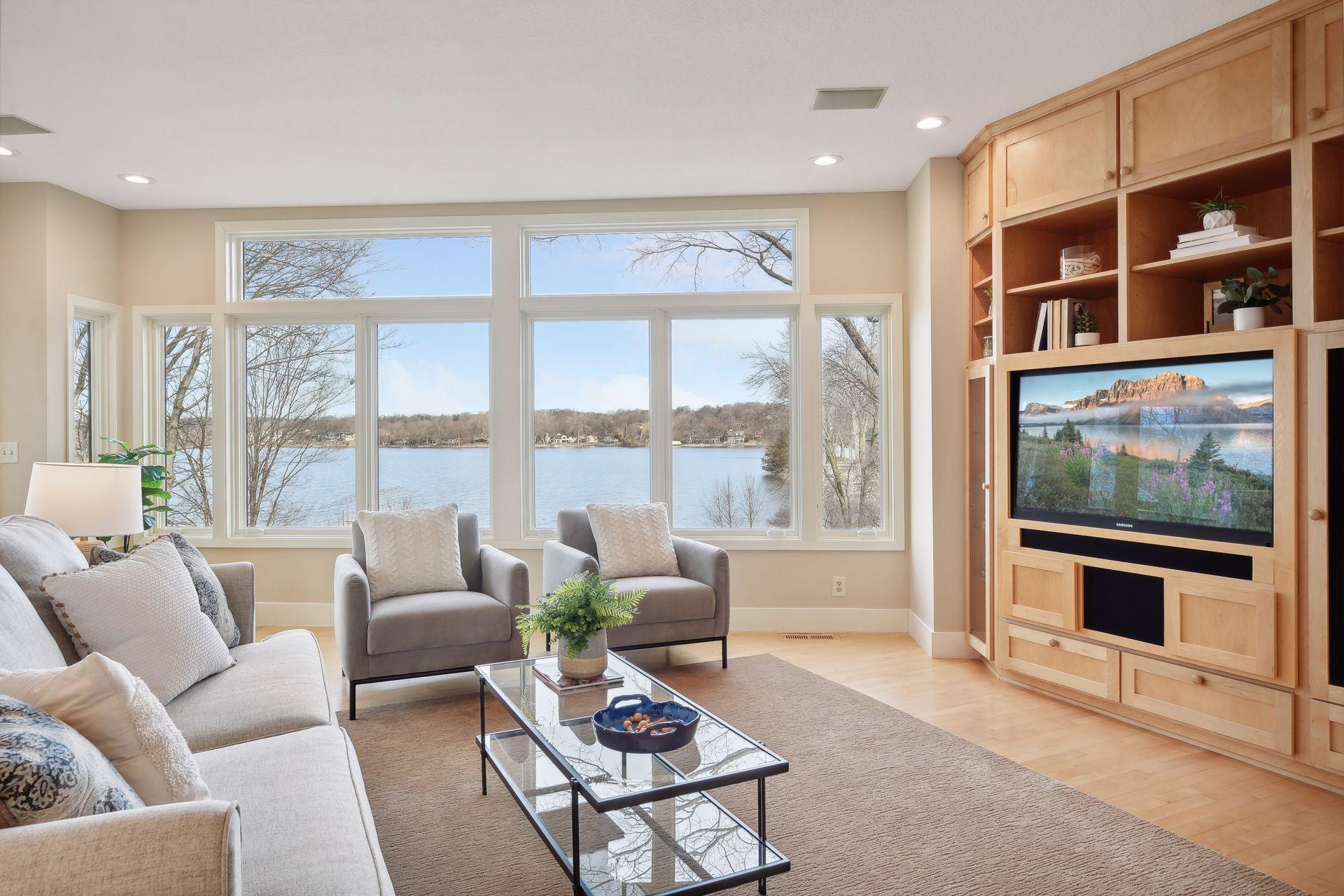 5940 Hardscrabble Circle