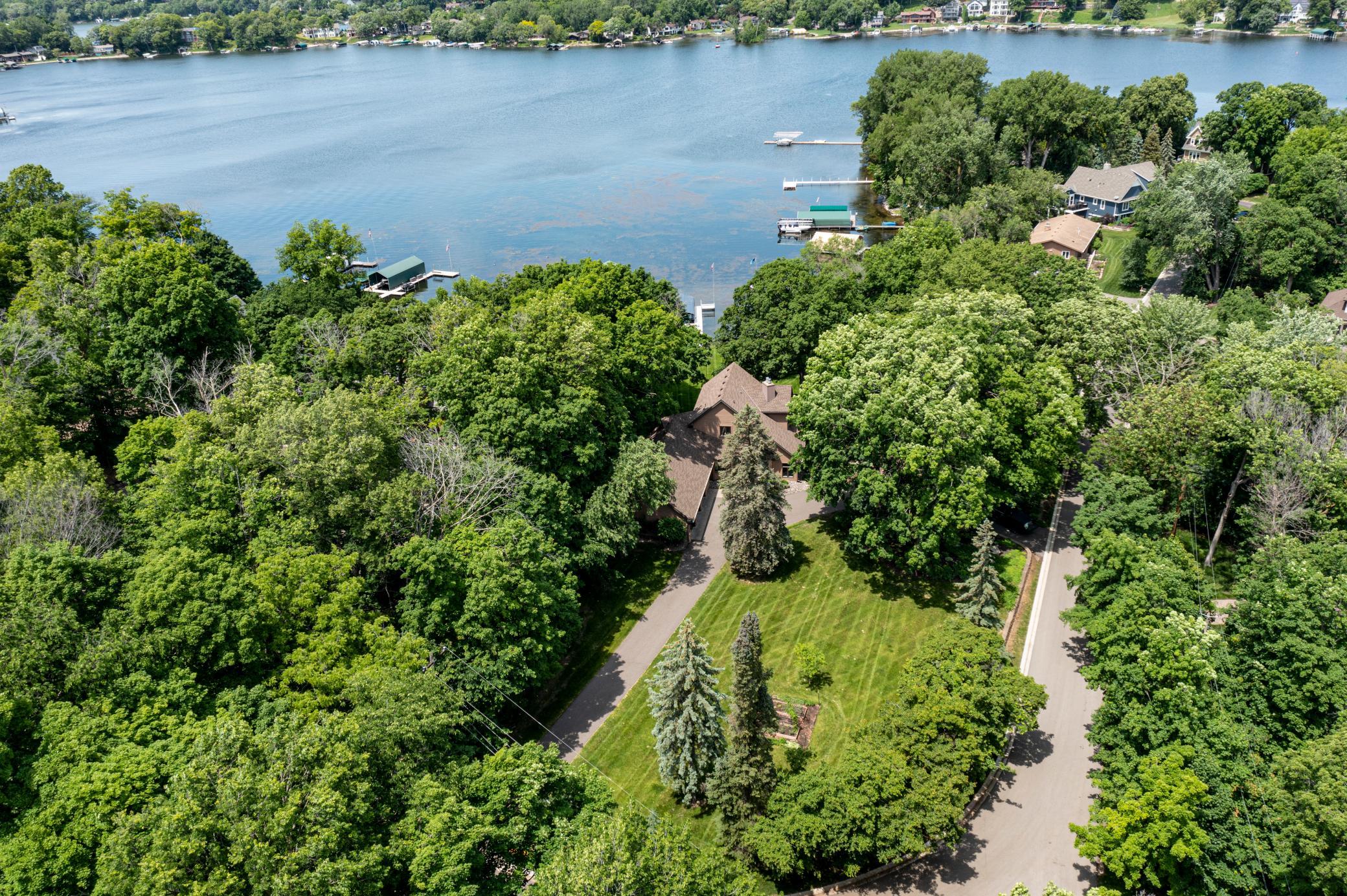 5940 Hardscrabble Circle