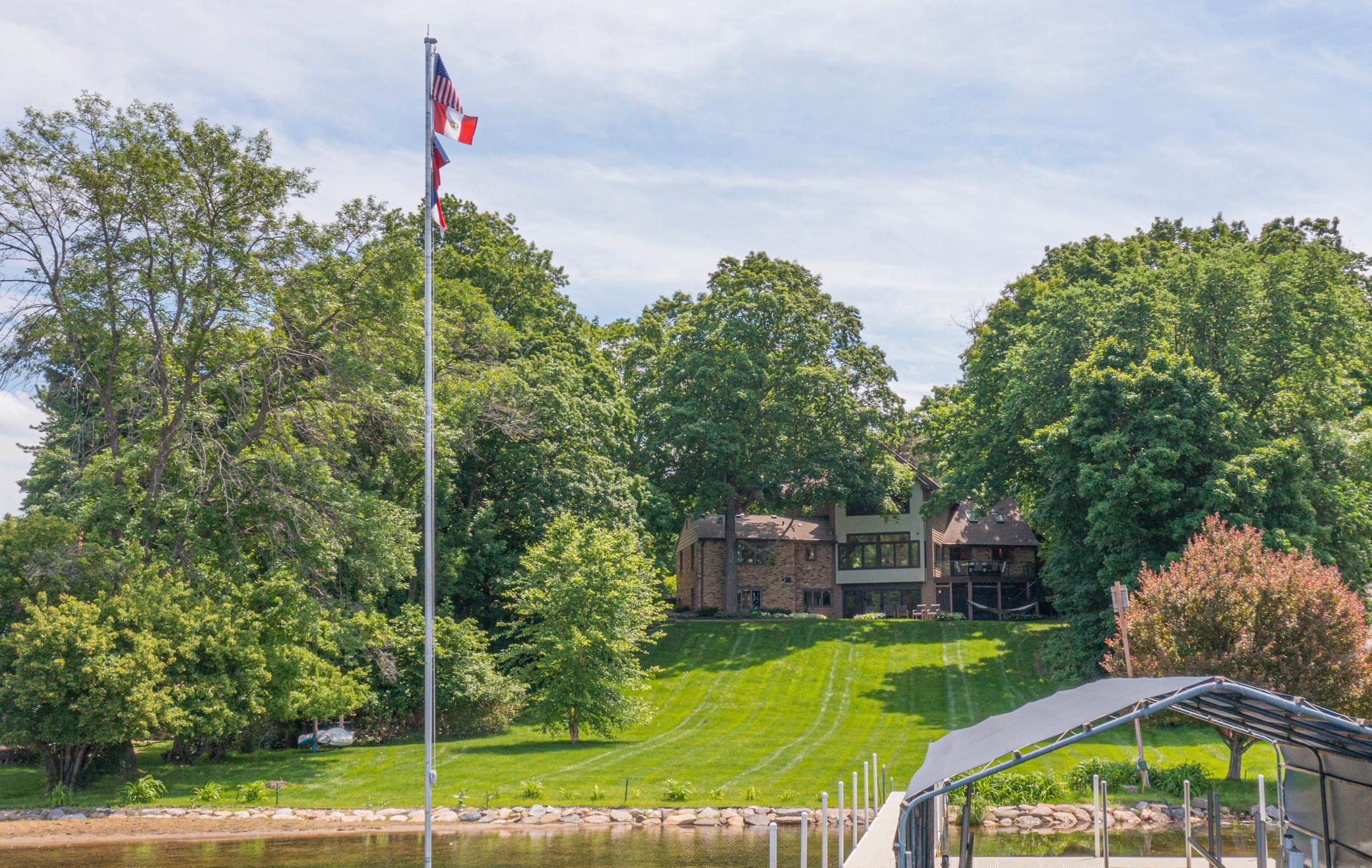 5940 Hardscrabble Circle