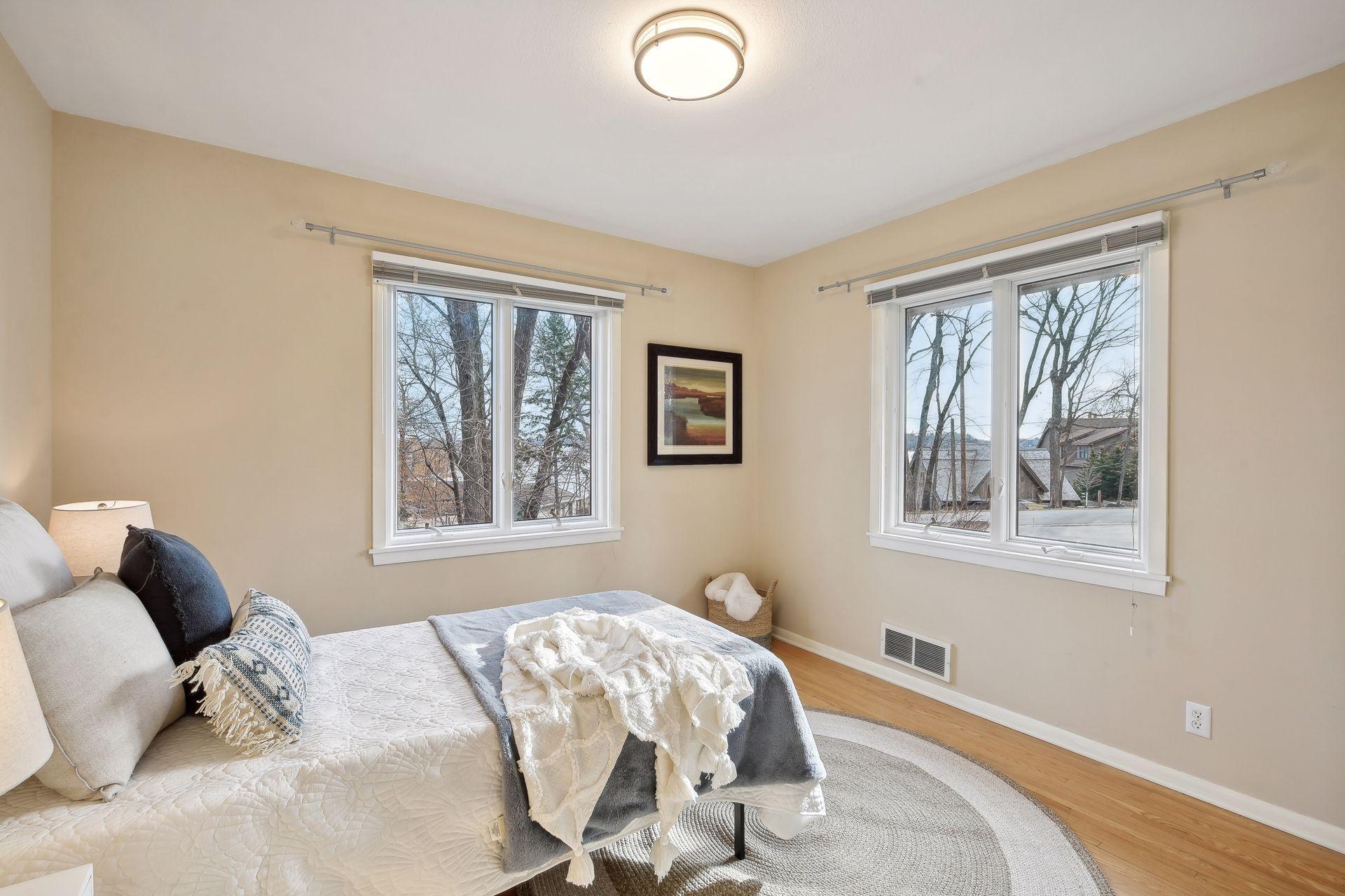 5940 Hardscrabble Circle