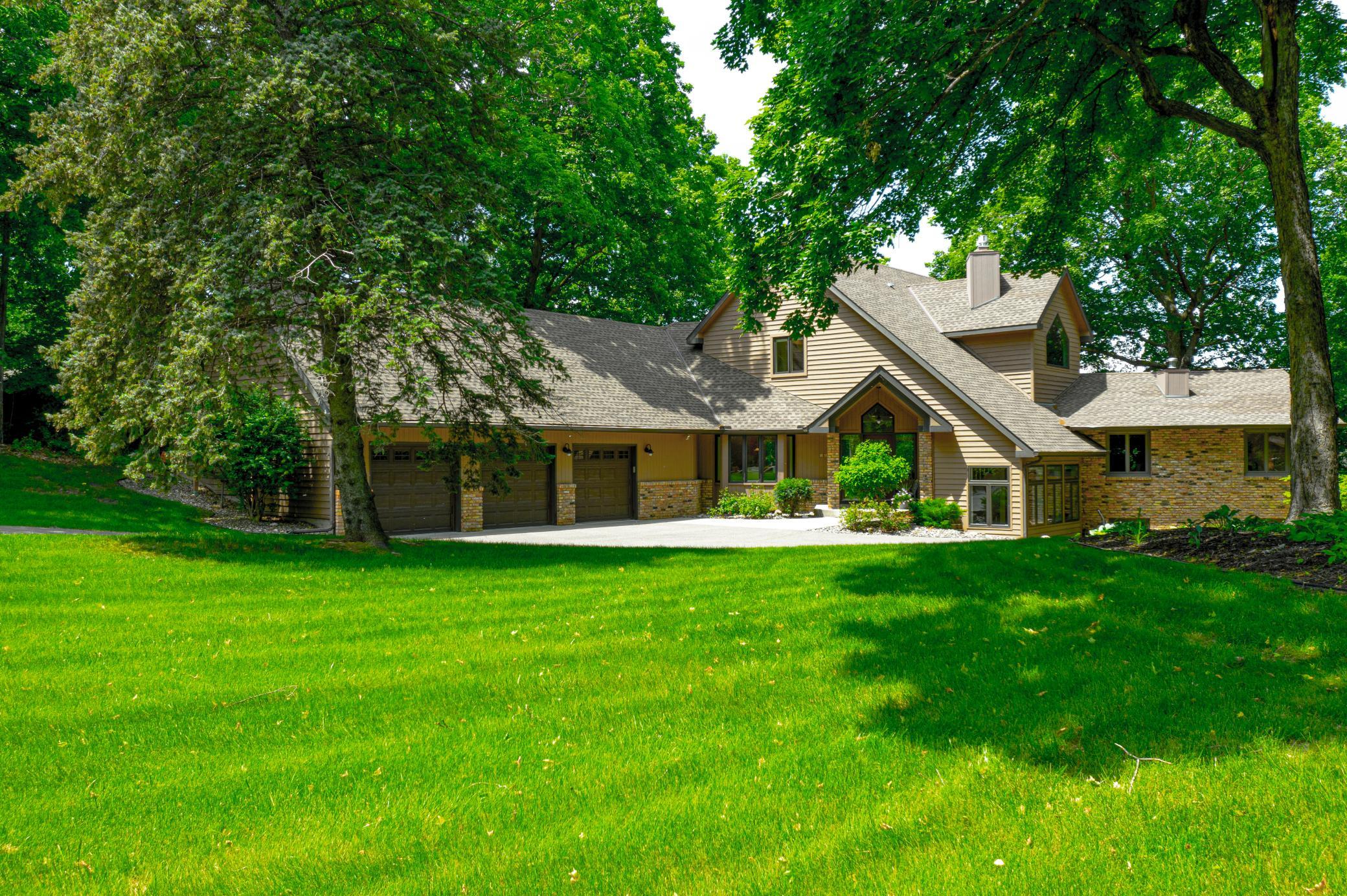 5940 Hardscrabble Circle