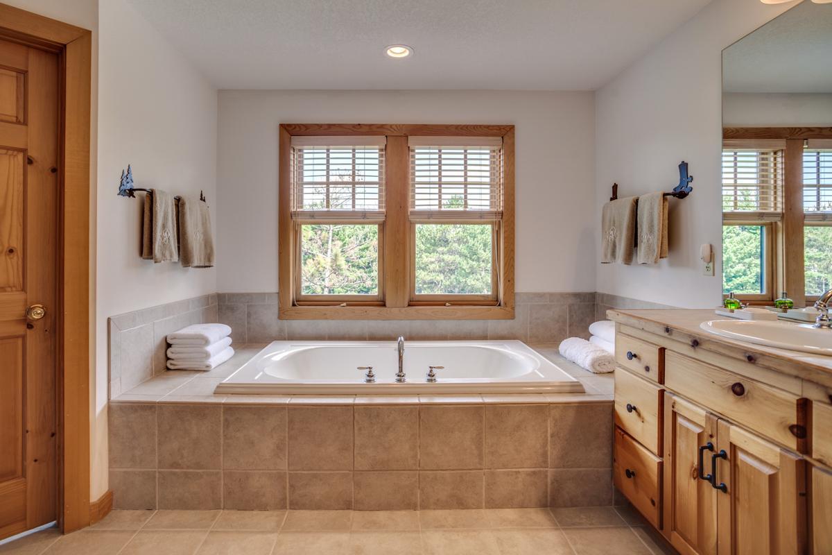 9130 Pioneer Trail