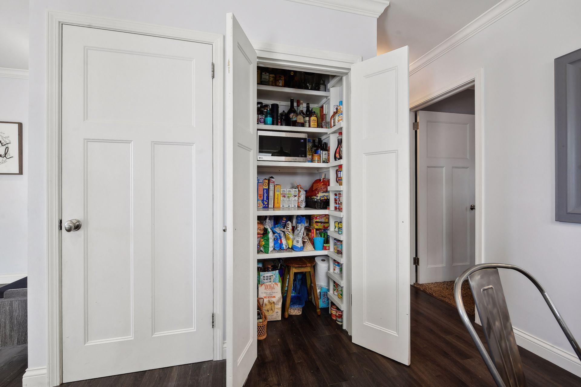 1574 Canary Lane