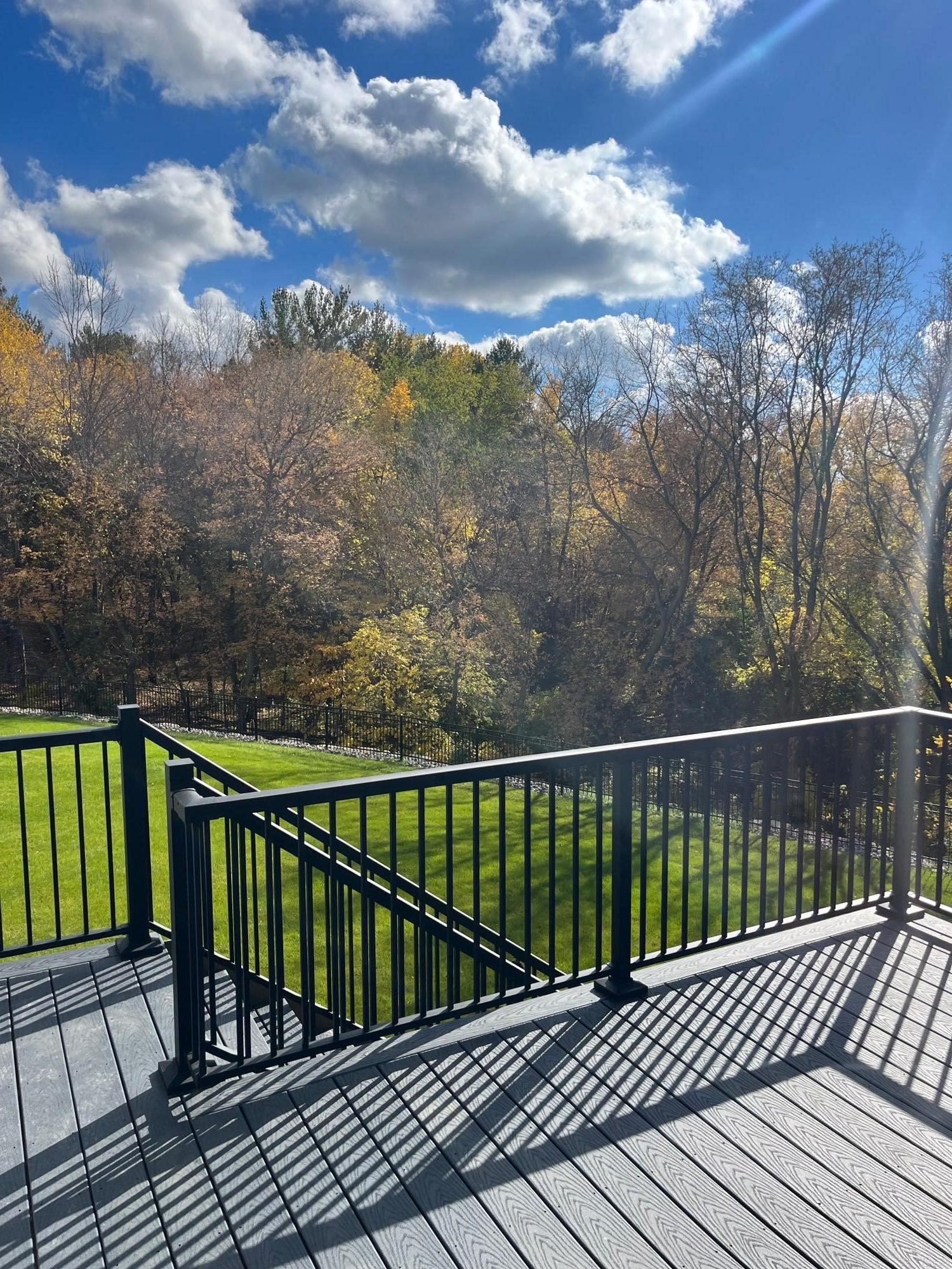 6303 Blackoaks Lane N