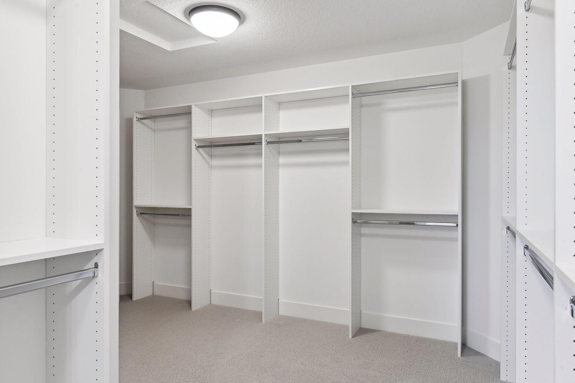 6303 Blackoaks Lane N