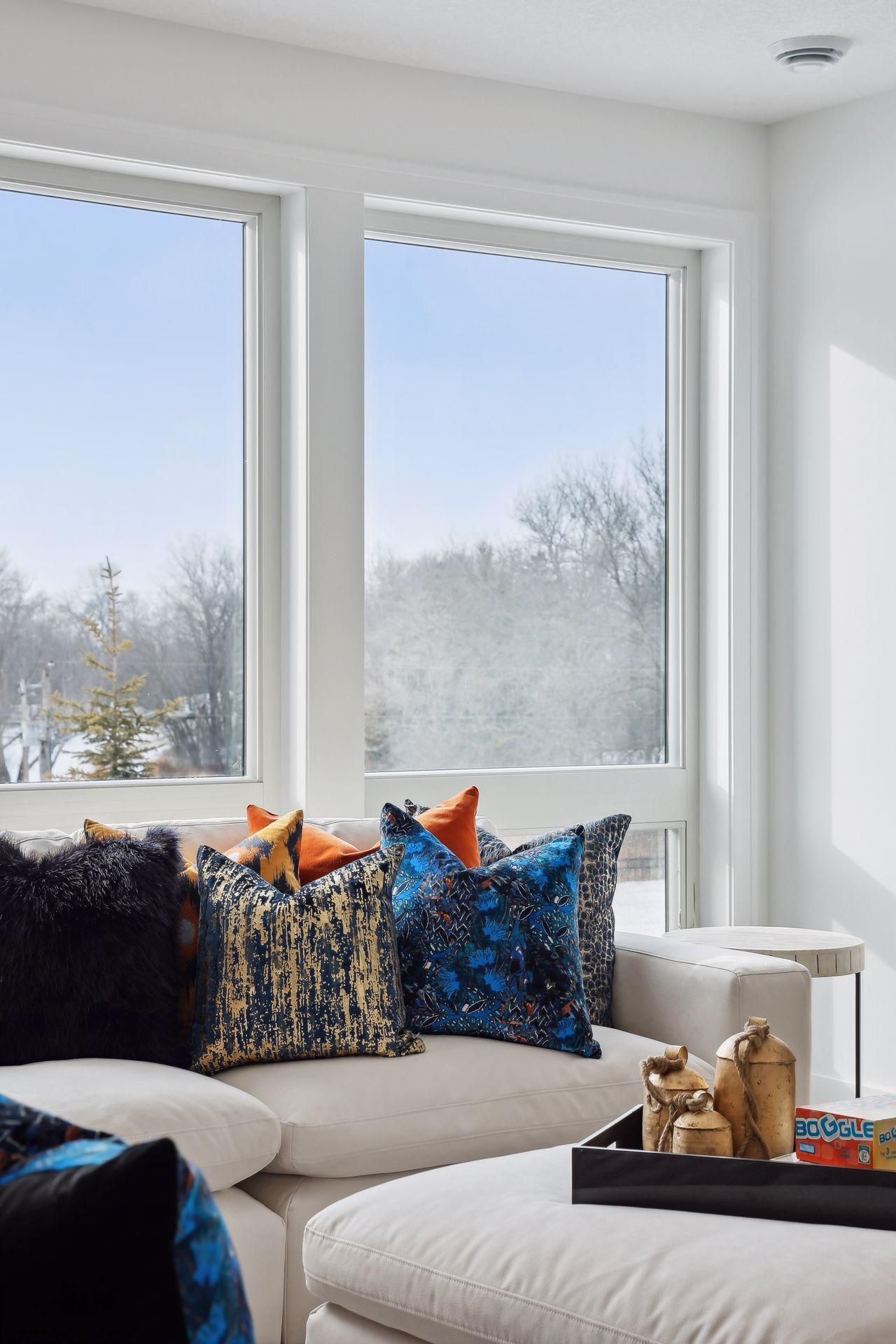 6303 Blackoaks Lane N