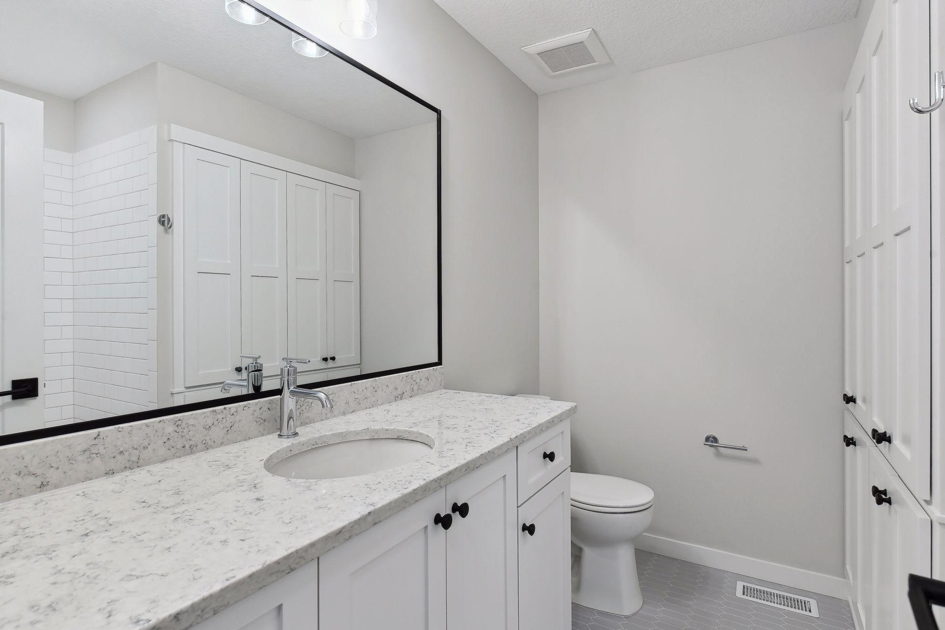 6303 Blackoaks Lane N