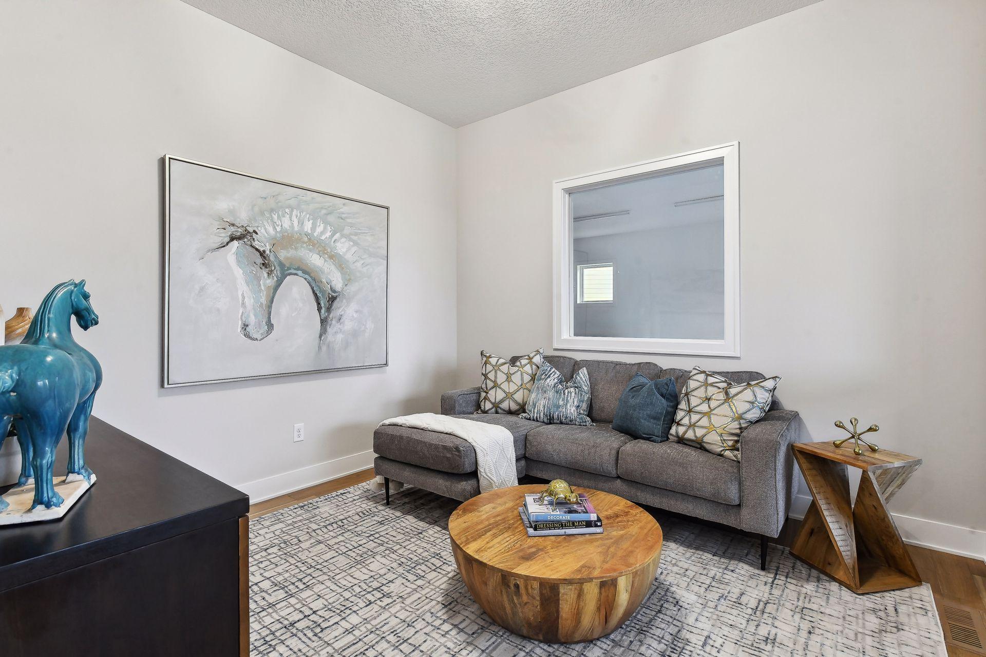 6303 Blackoaks Lane N