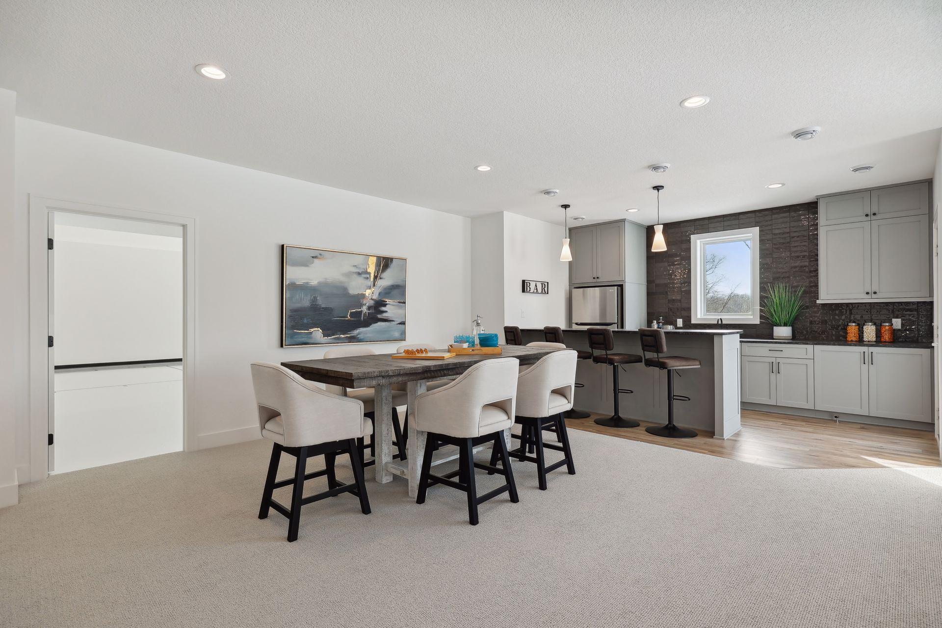 6303 Blackoaks Lane N