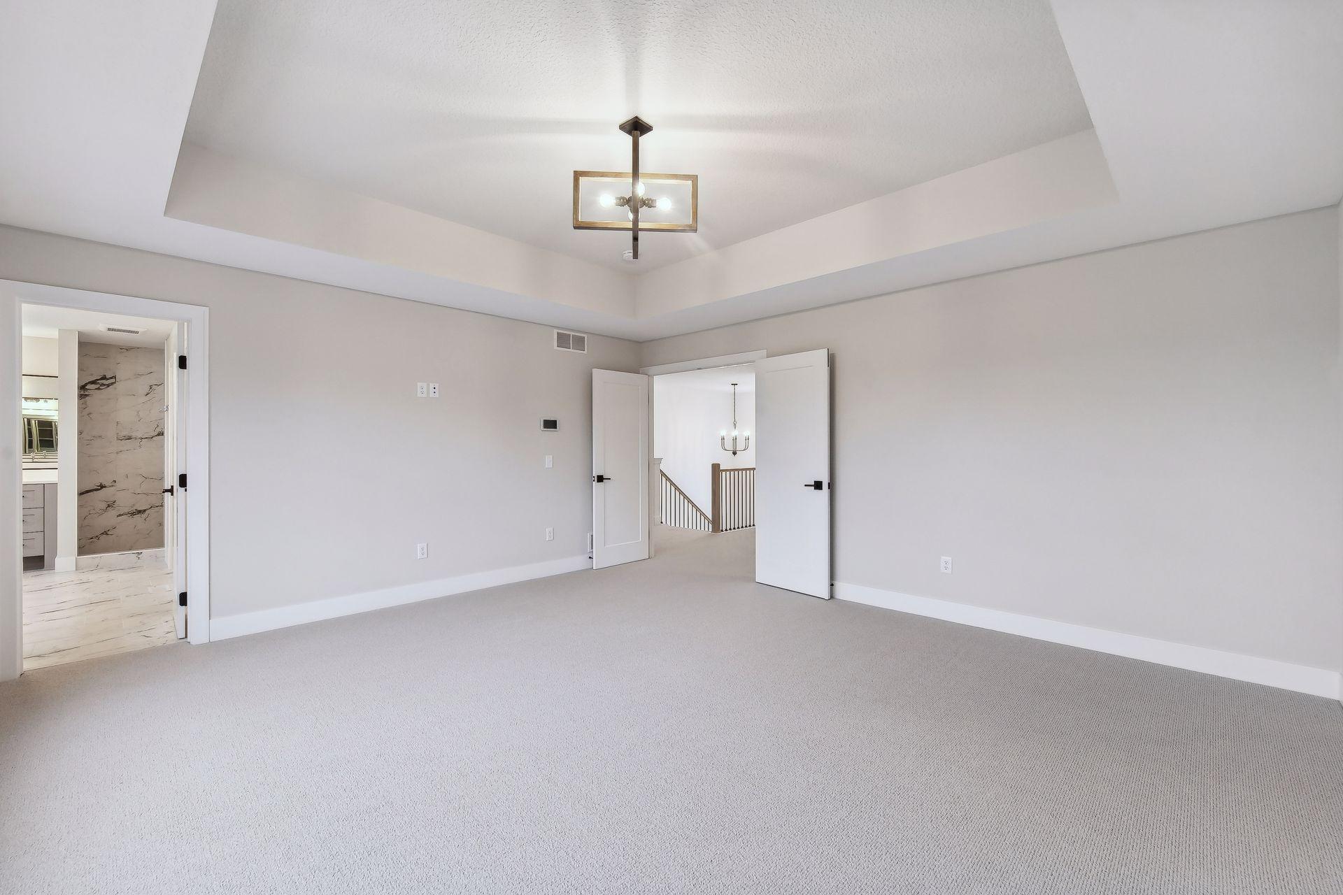 6303 Blackoaks Lane N