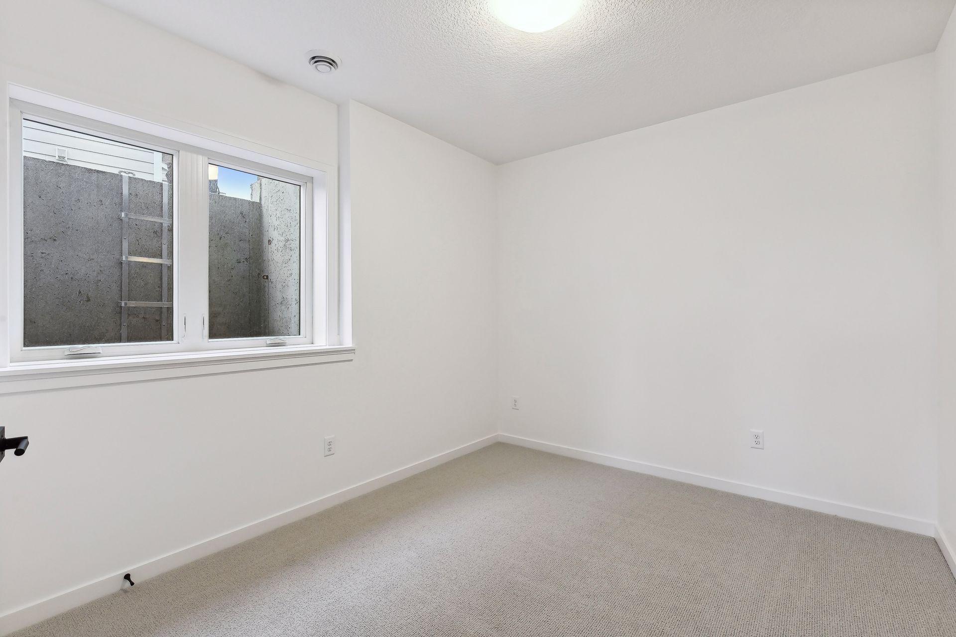 6303 Blackoaks Lane N