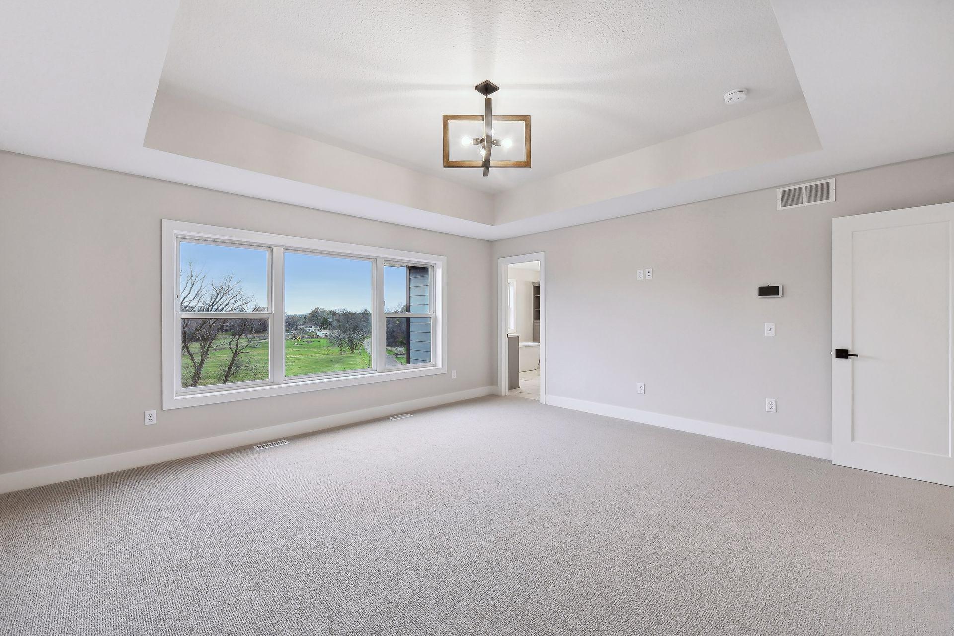 6303 Blackoaks Lane N