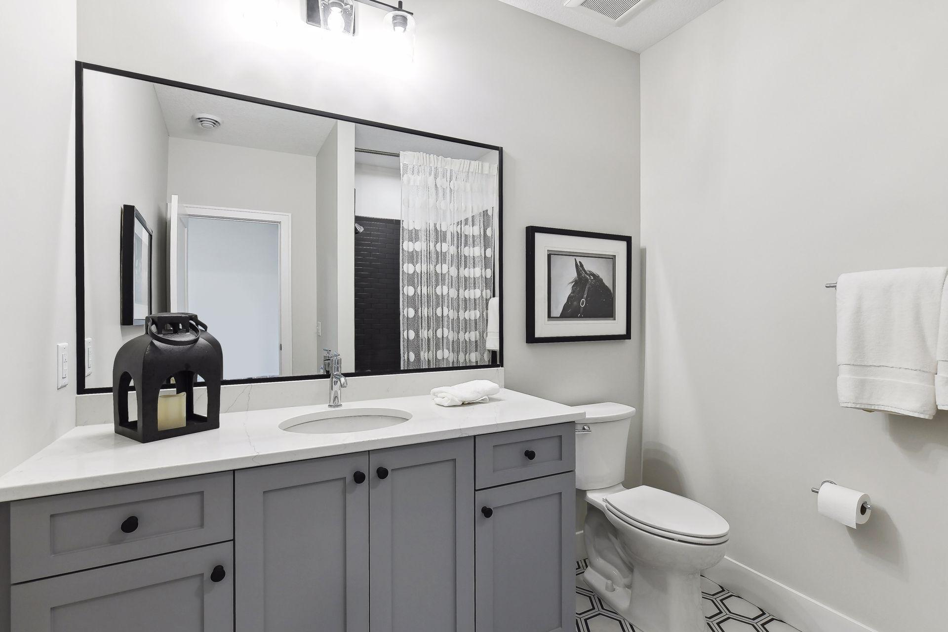 6303 Blackoaks Lane N