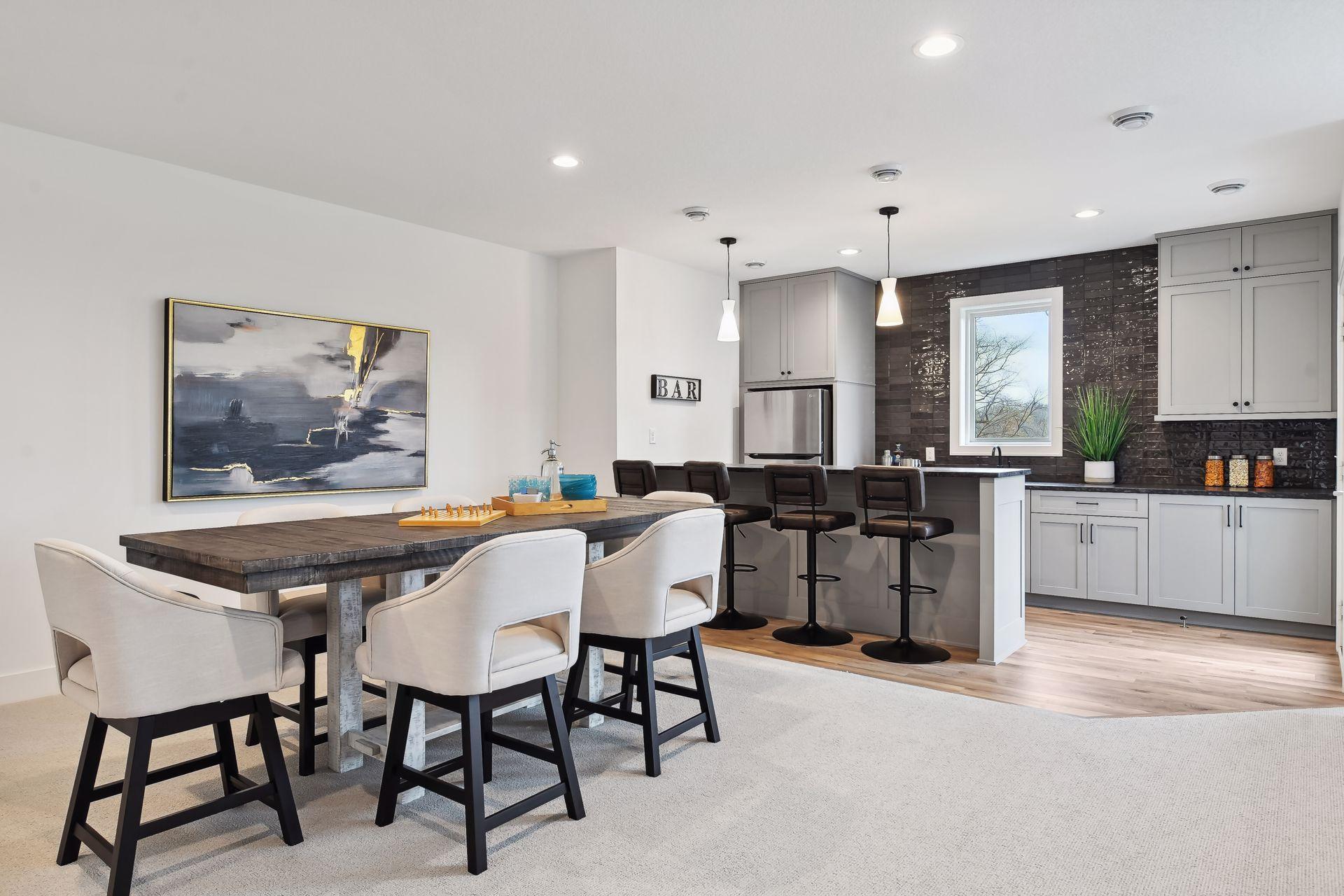 6303 Blackoaks Lane N