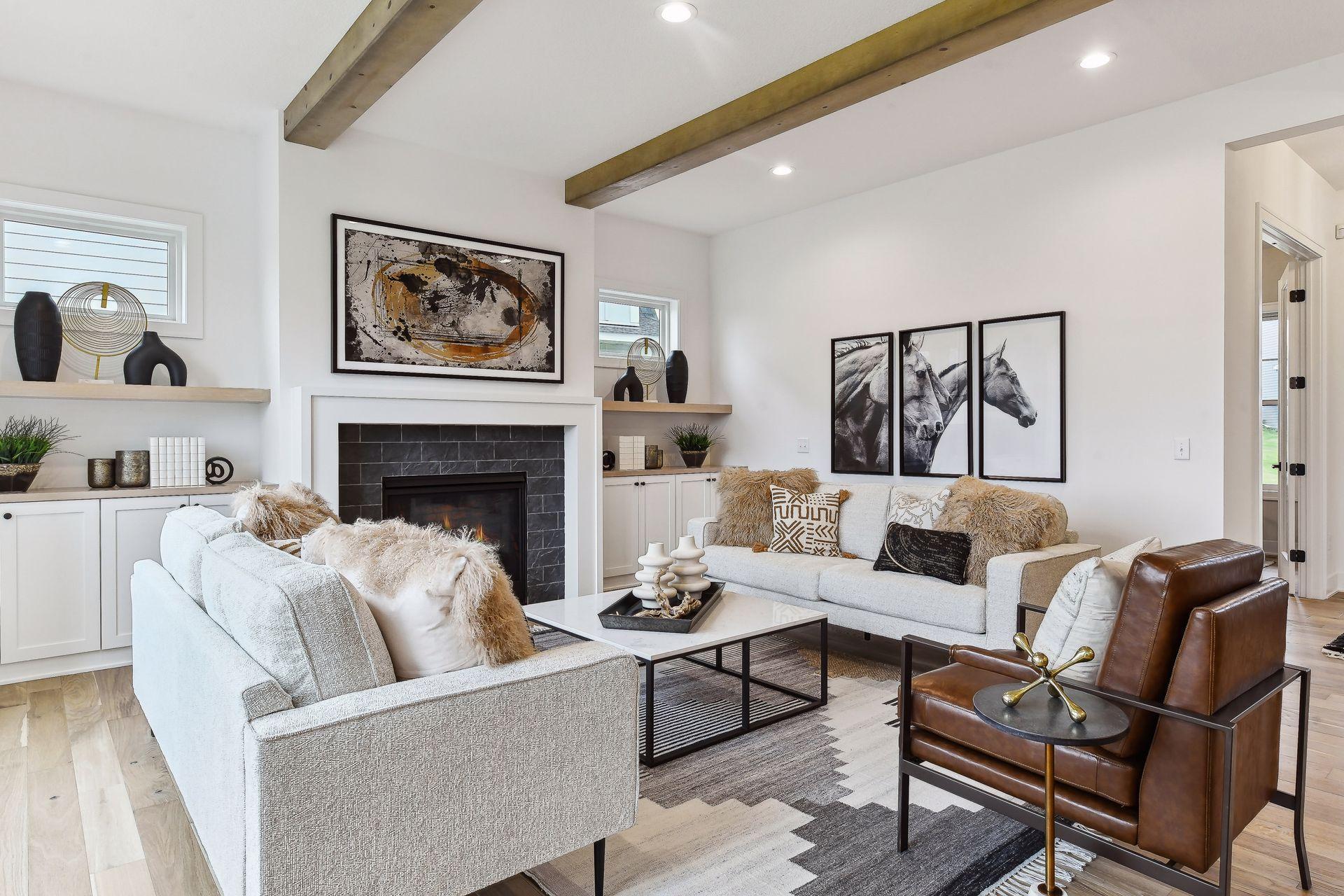 6303 Blackoaks Lane N