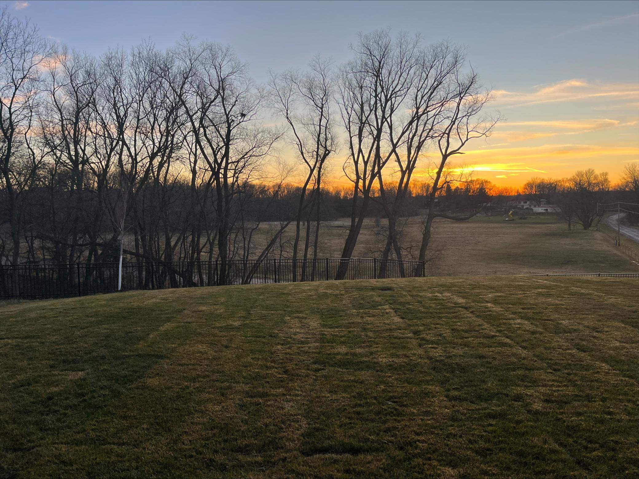 6303 Blackoaks Lane N