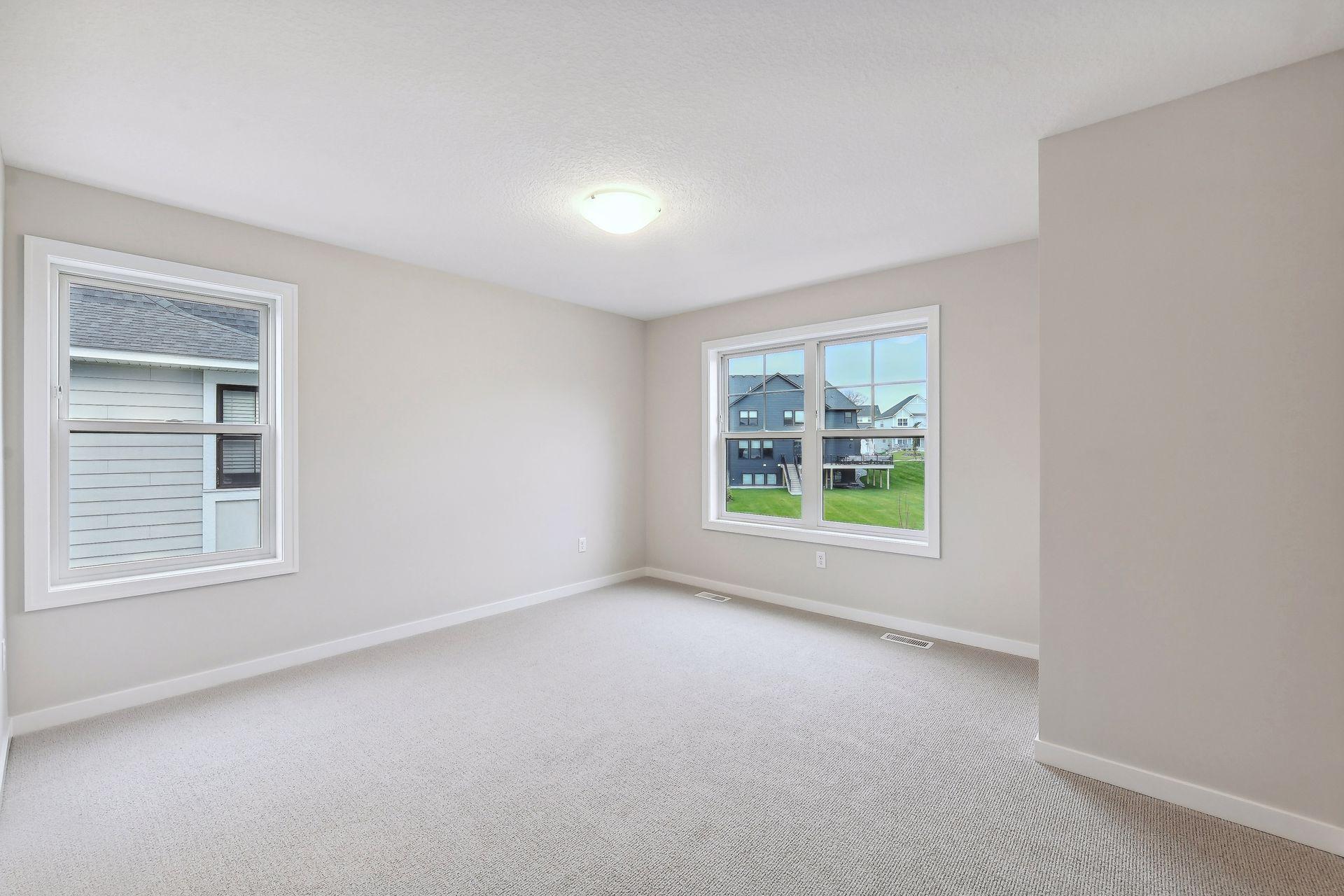 6303 Blackoaks Lane N