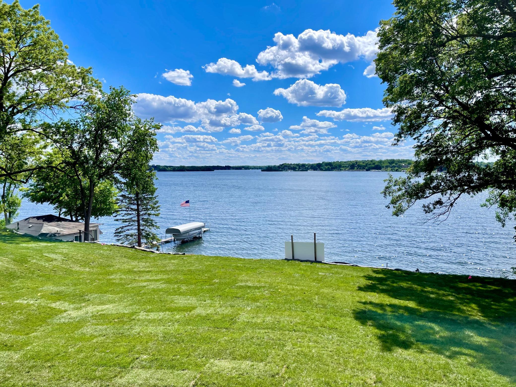 2475 Dunwoody Avenue