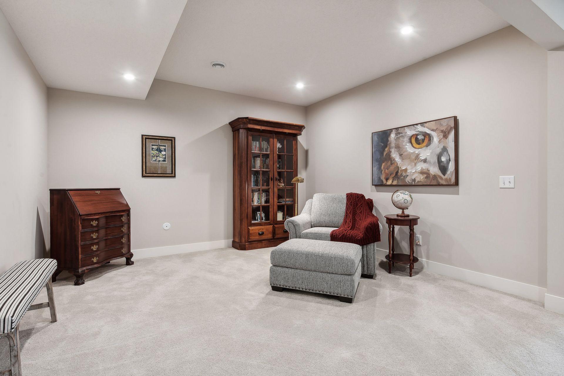 24420 Niblick Alcove