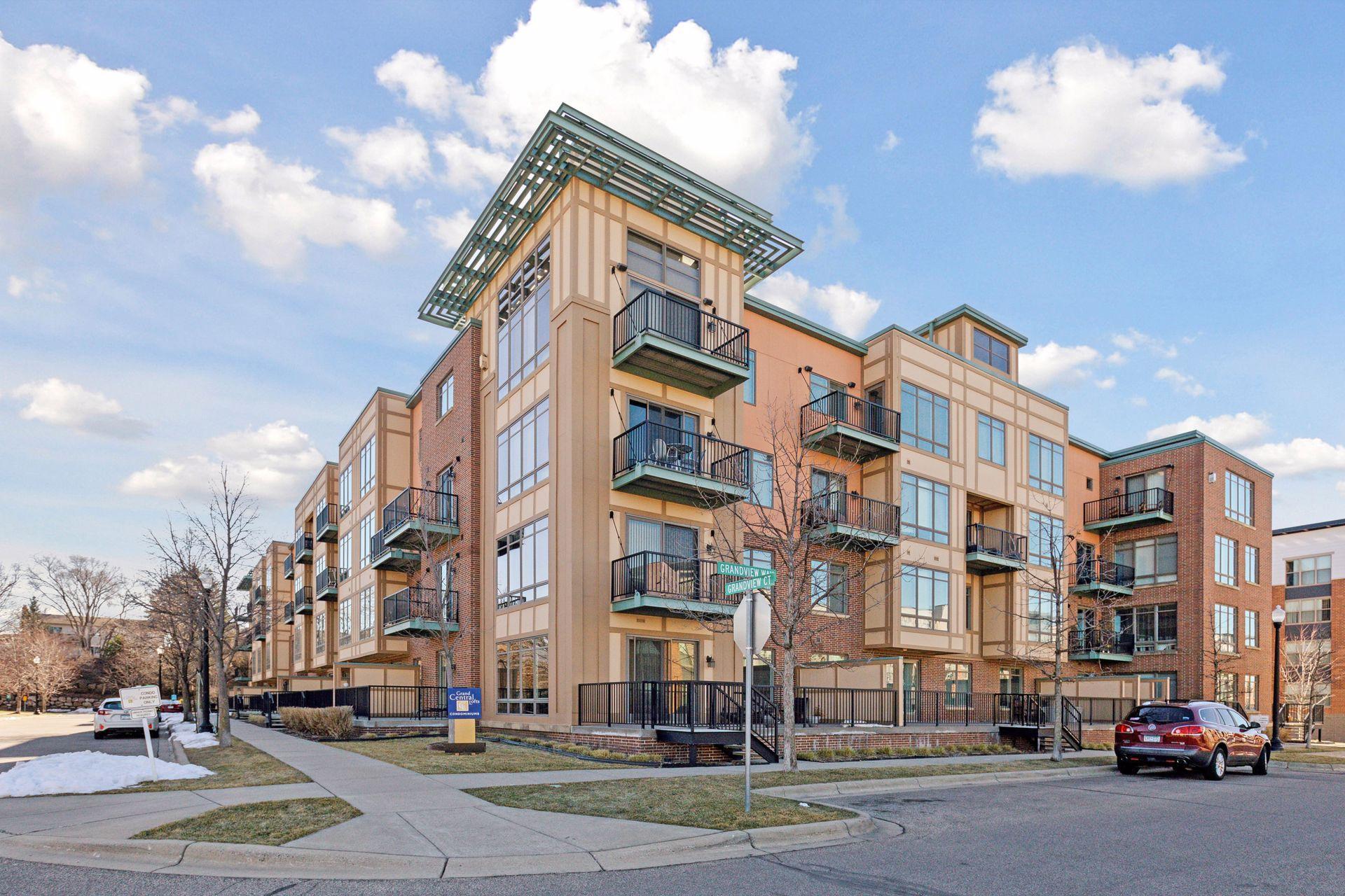 1070 Grandview Court NE Unit: 311