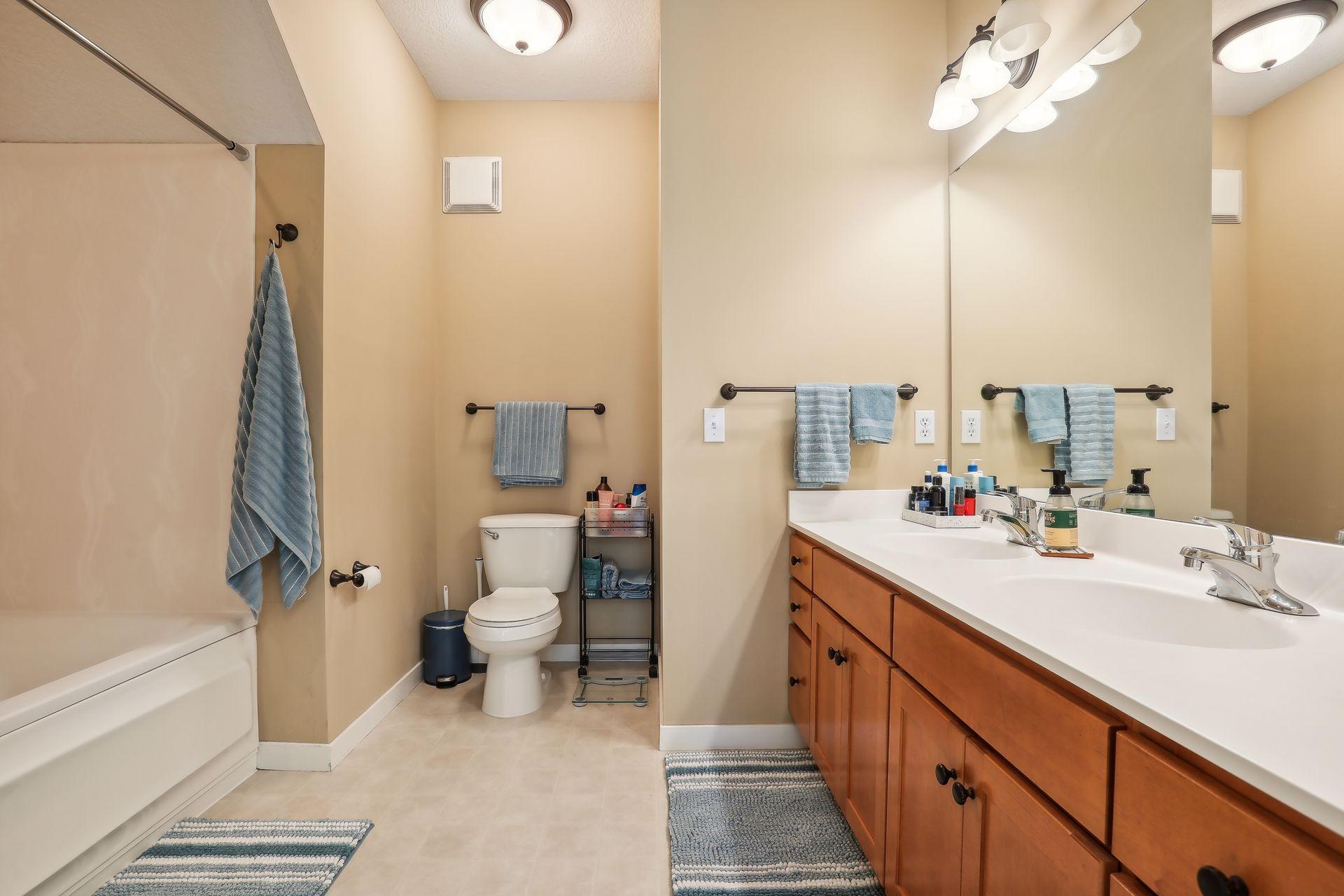 1070 Grandview Court NE Unit: 311