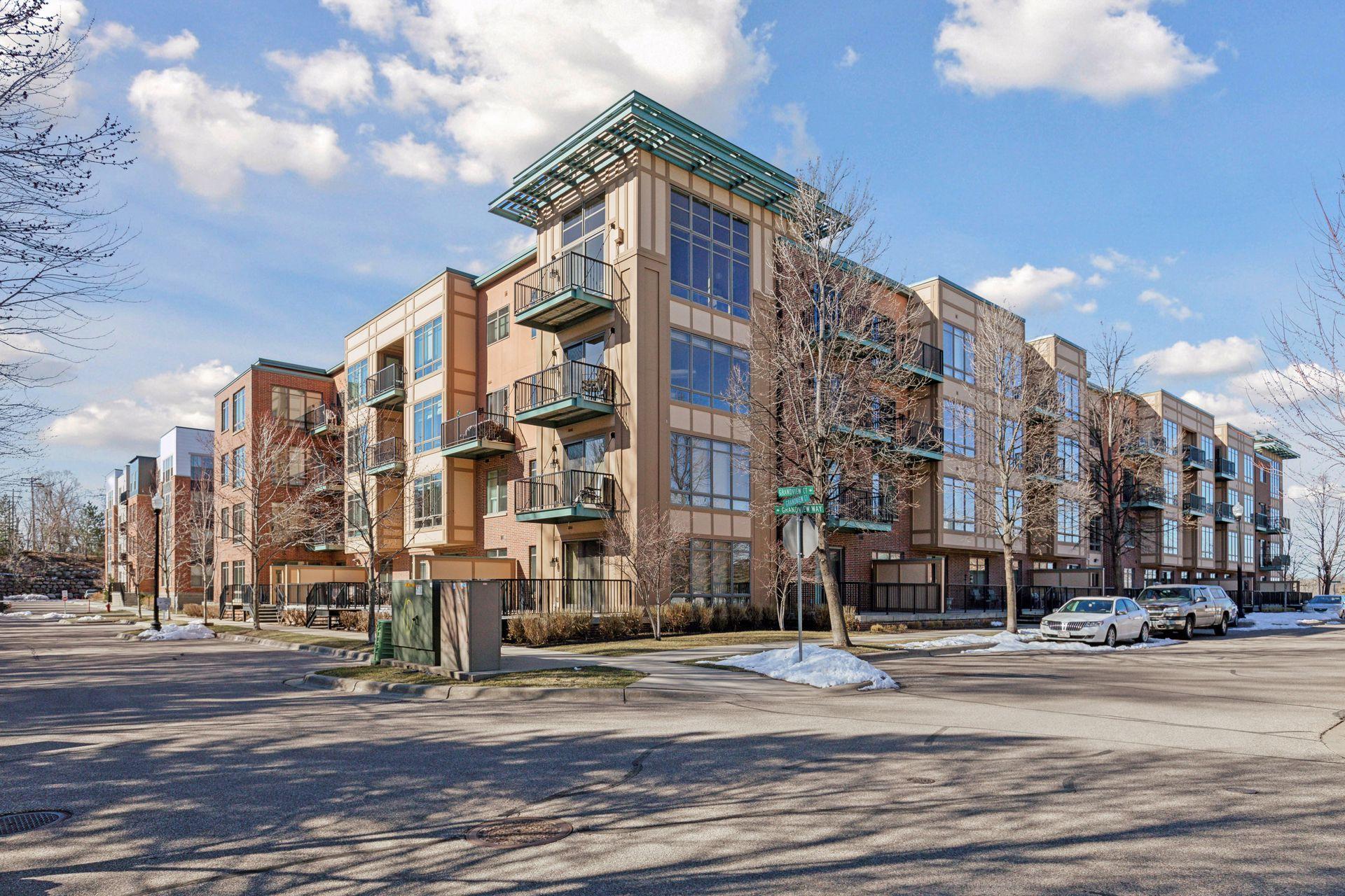 1070 Grandview Court NE Unit: 311