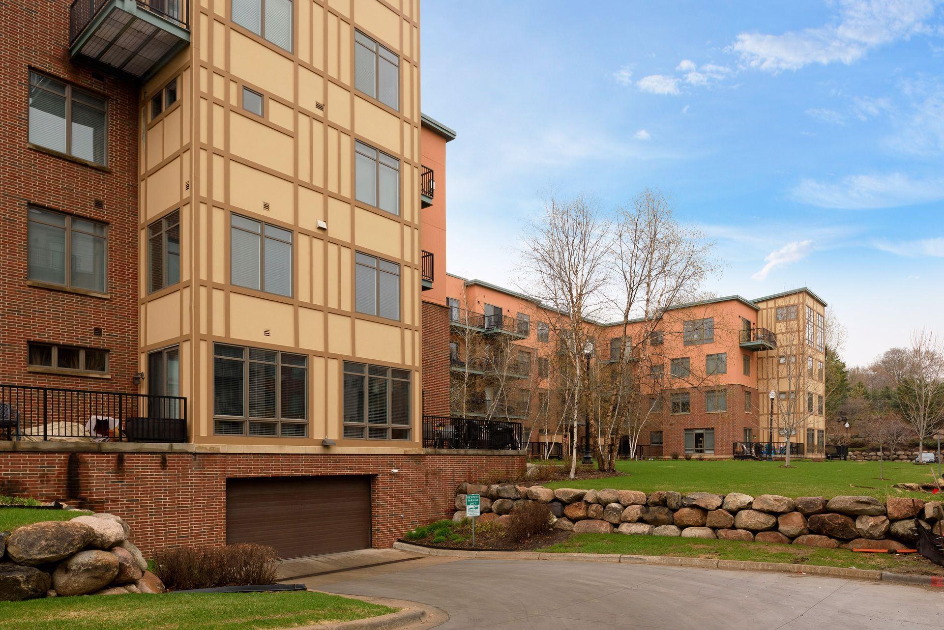 1070 Grandview Court NE Unit: 311