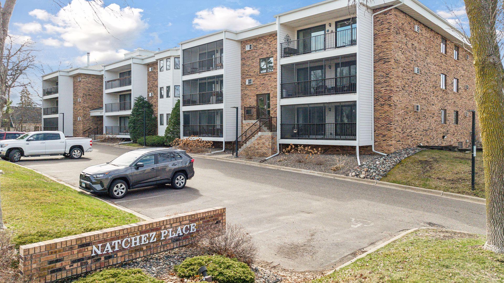 4625 Minnetonka Boulevard Unit: 206