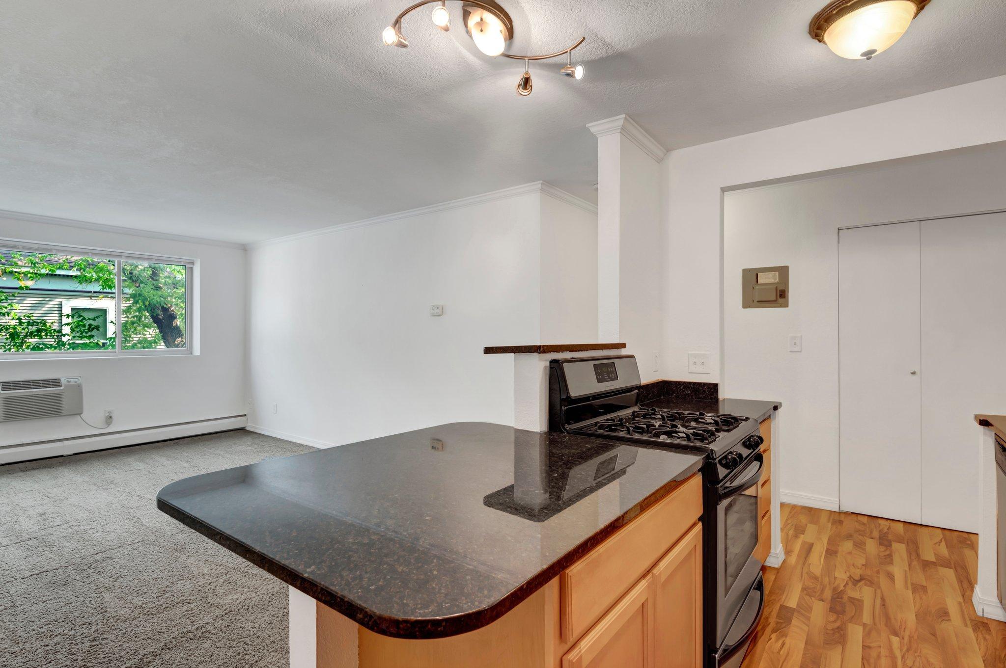3120 Hennepin Avenue Unit: 207