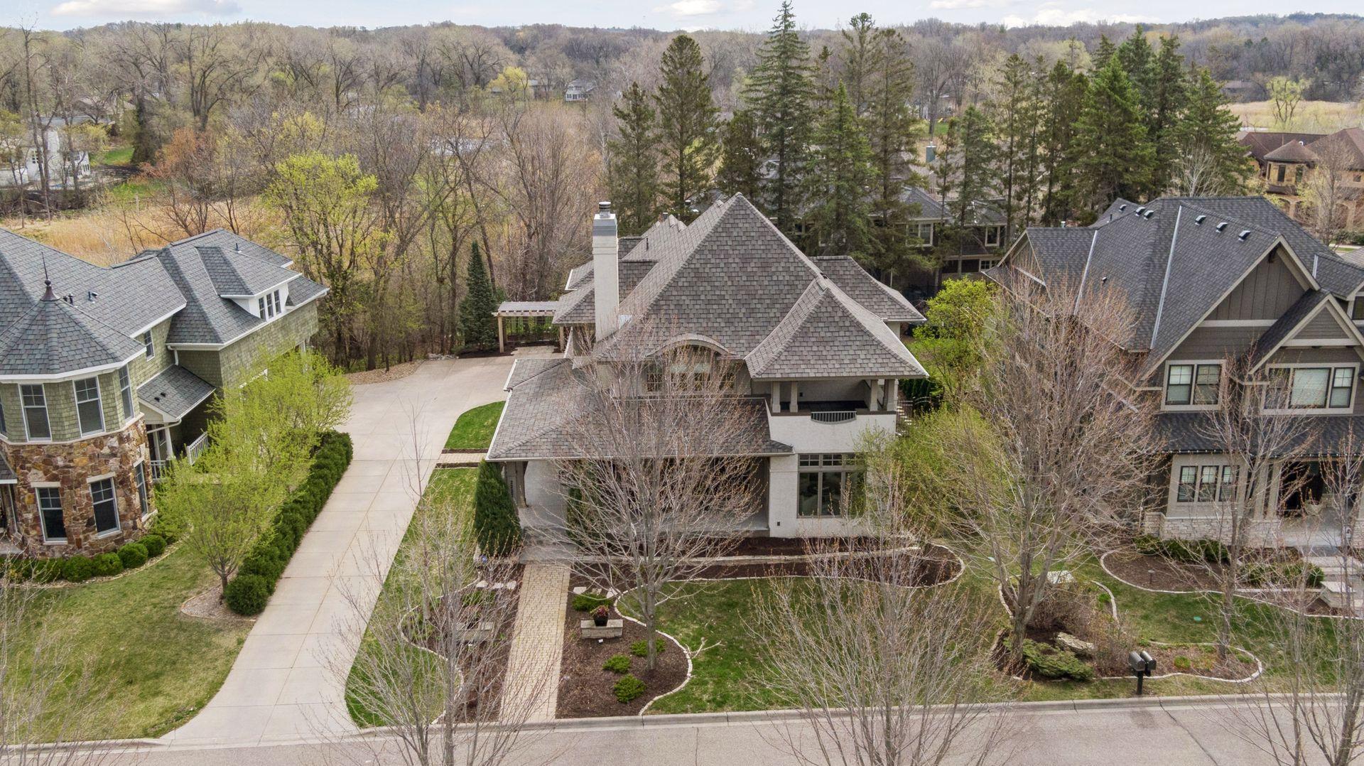2227 Portico Green