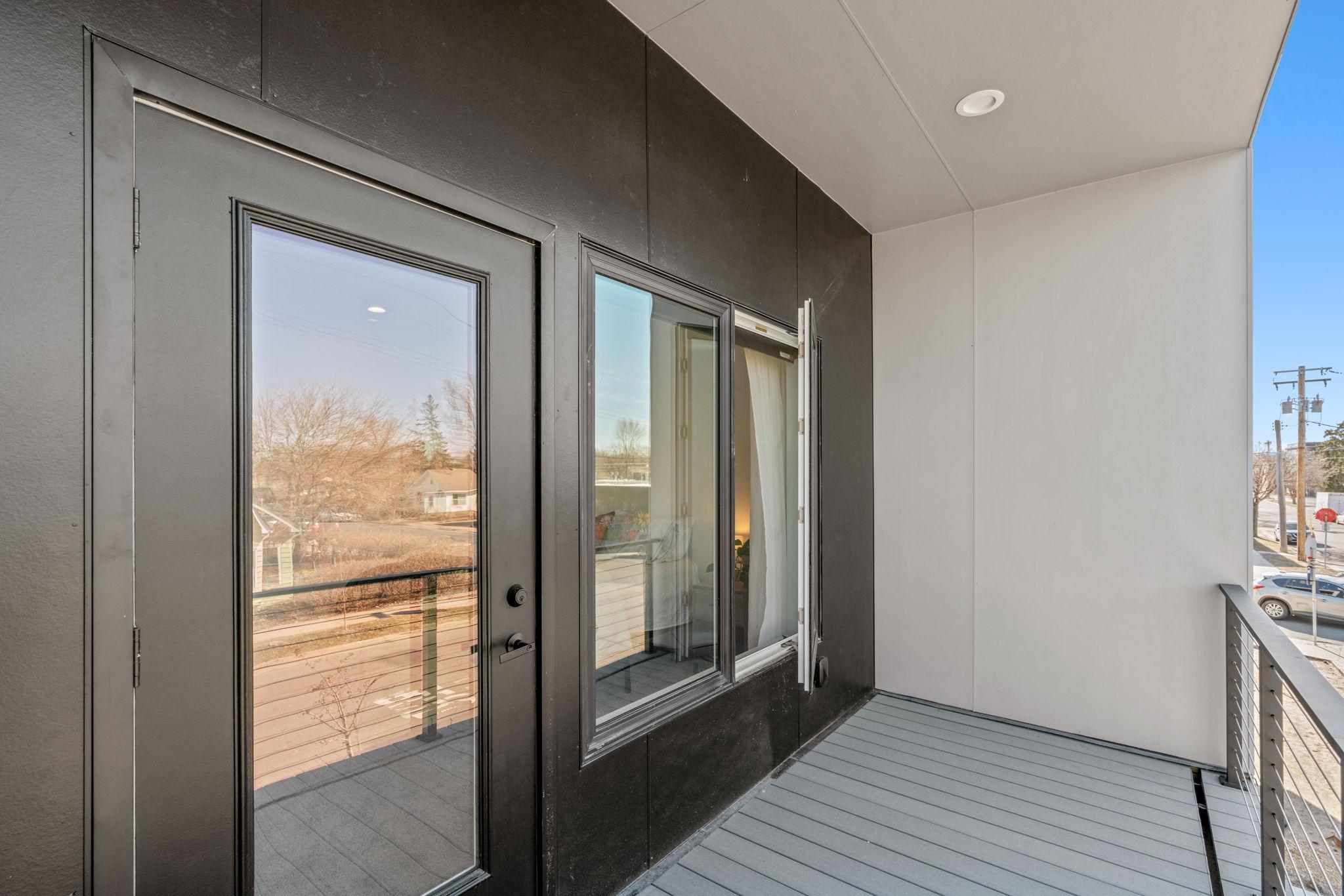 636 22nd Avenue NE Unit: 6