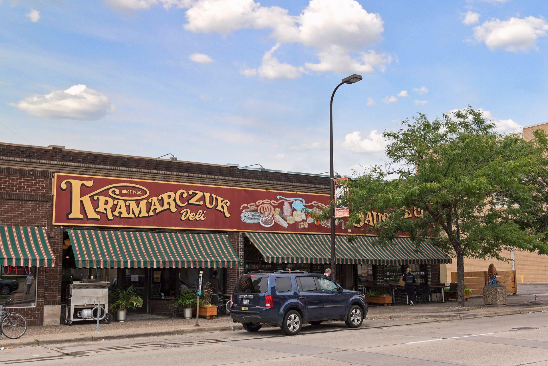 636 22nd Avenue NE Unit: 6