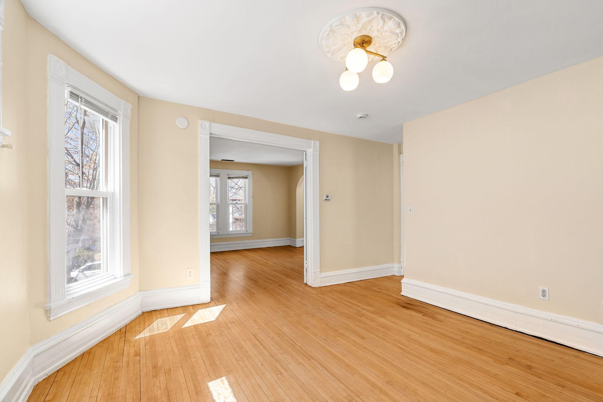 2745 Aldrich Avenue S