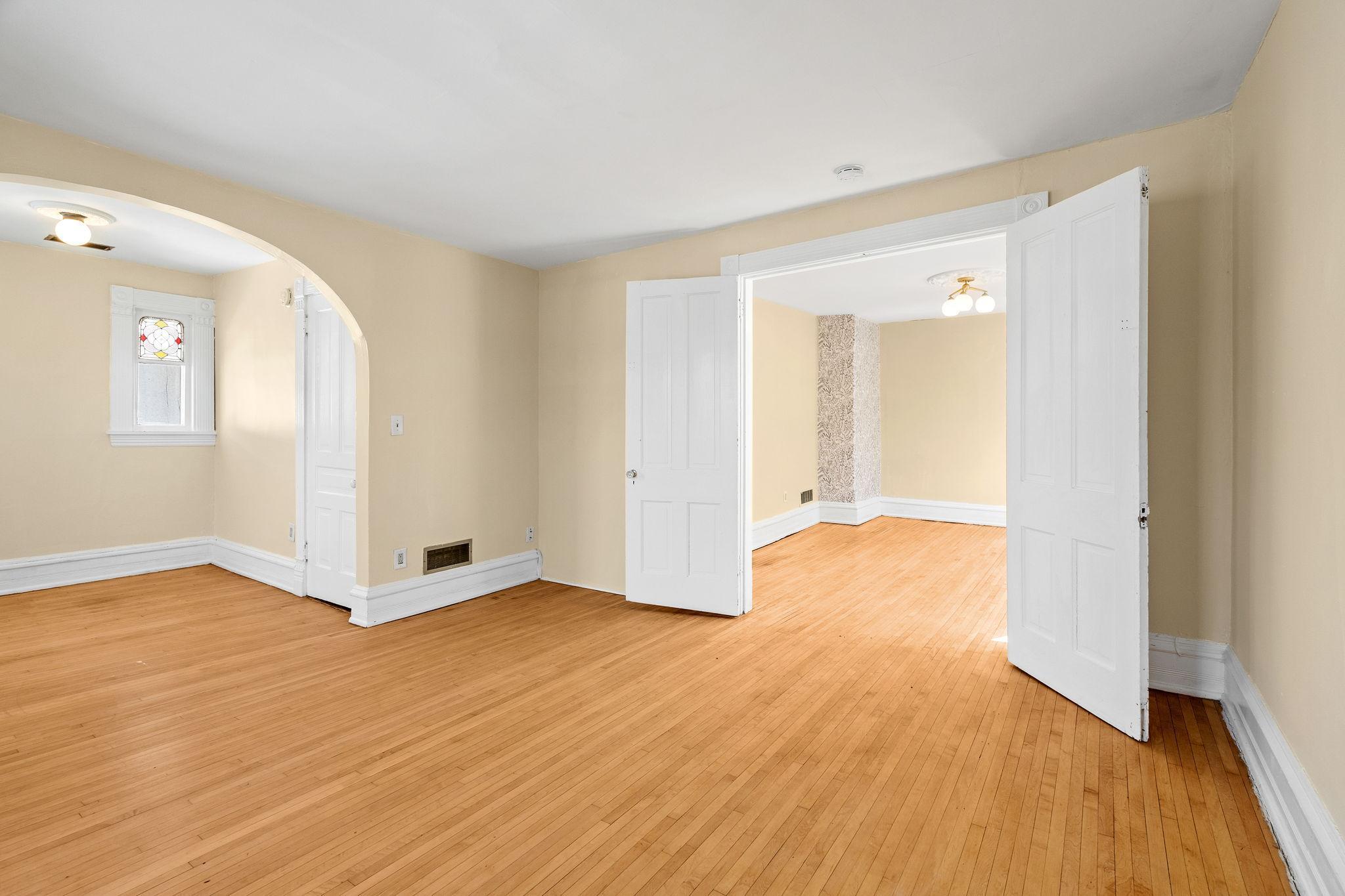 2745 Aldrich Avenue S