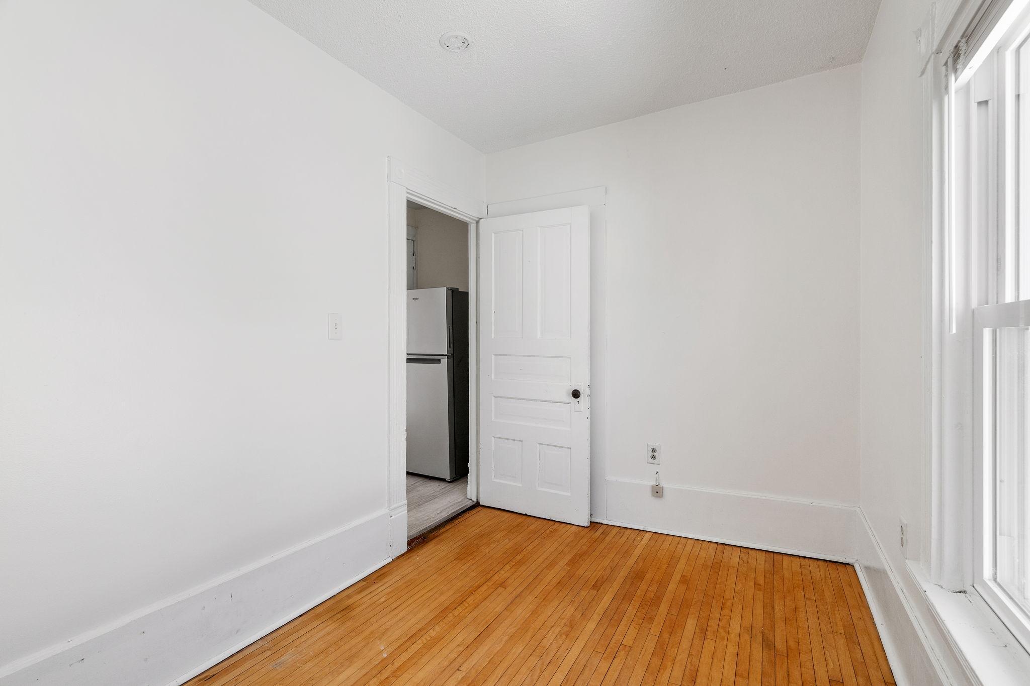 2745 Aldrich Avenue S