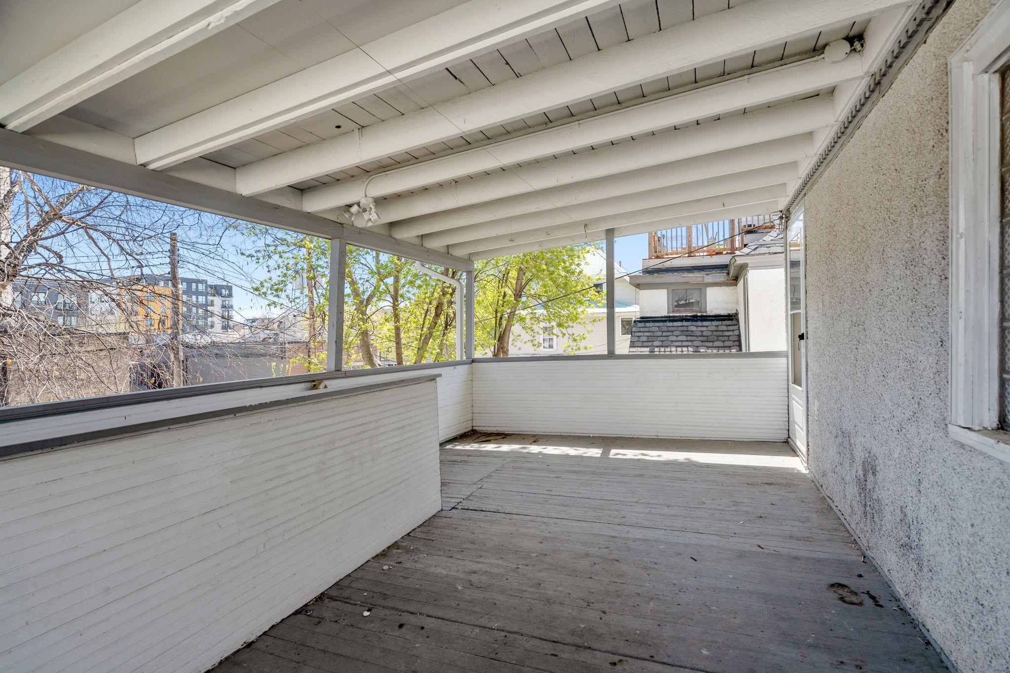 2745 Aldrich Avenue S