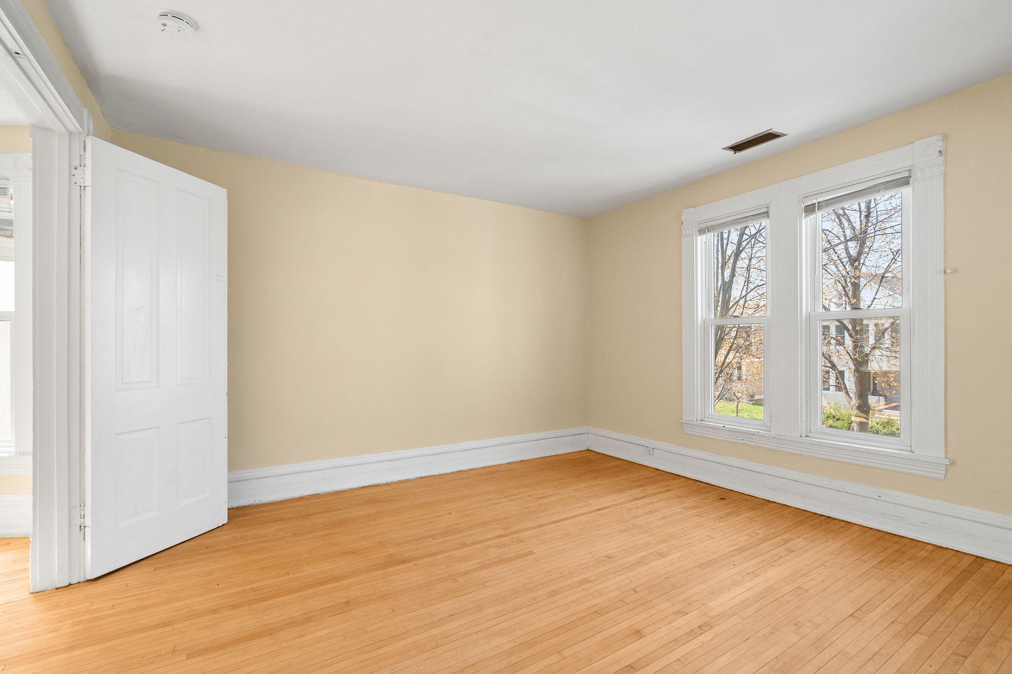 2745 Aldrich Avenue S