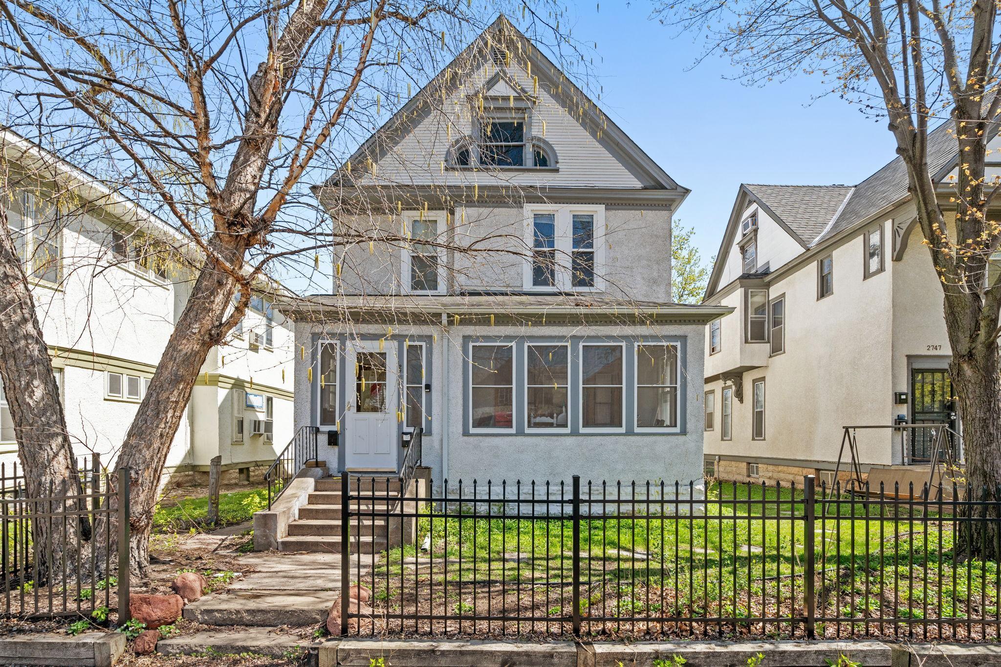 2745 Aldrich Avenue S