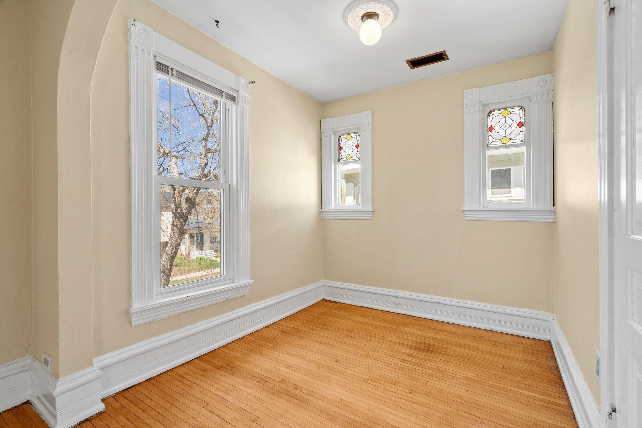 2745 Aldrich Avenue S