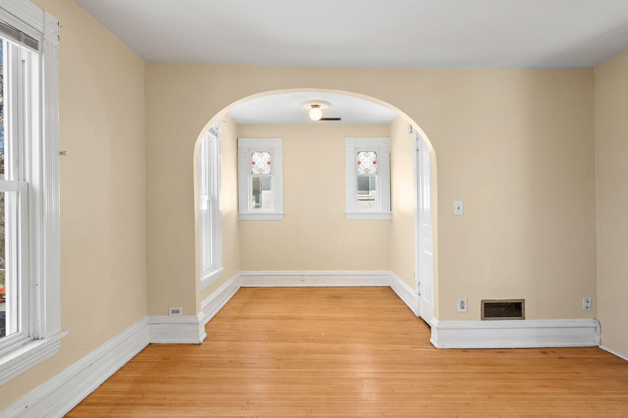 2745 Aldrich Avenue S