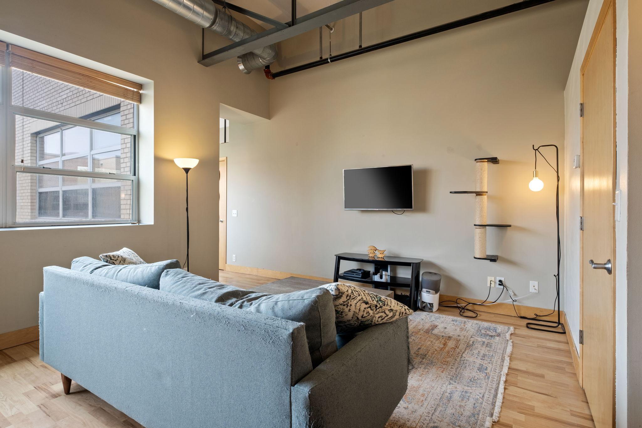 111 E Franklin Avenue Unit: 304