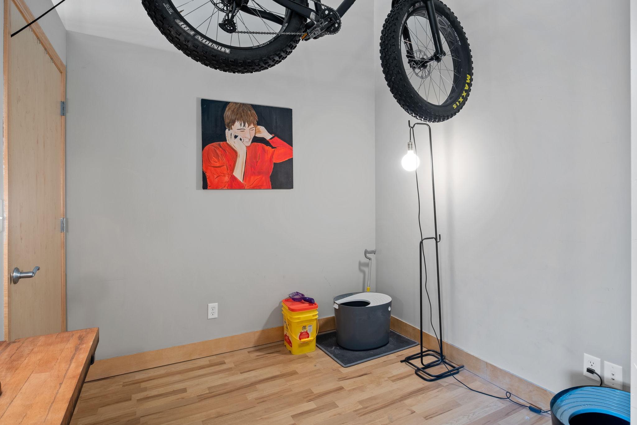 111 E Franklin Avenue Unit: 304