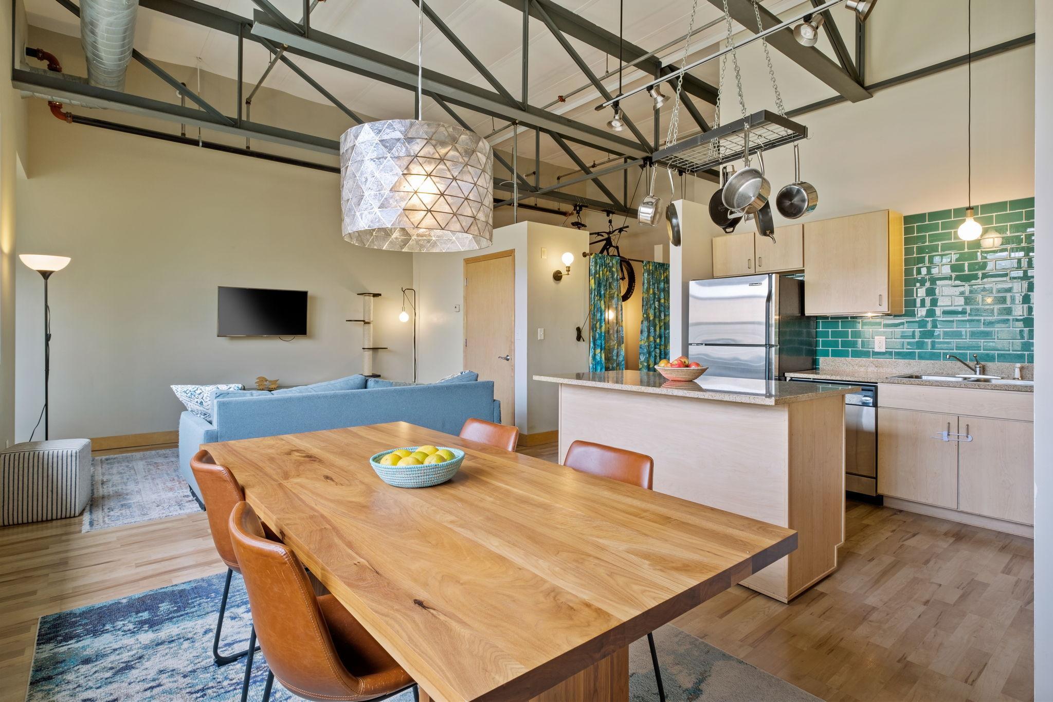 111 E Franklin Avenue Unit: 304