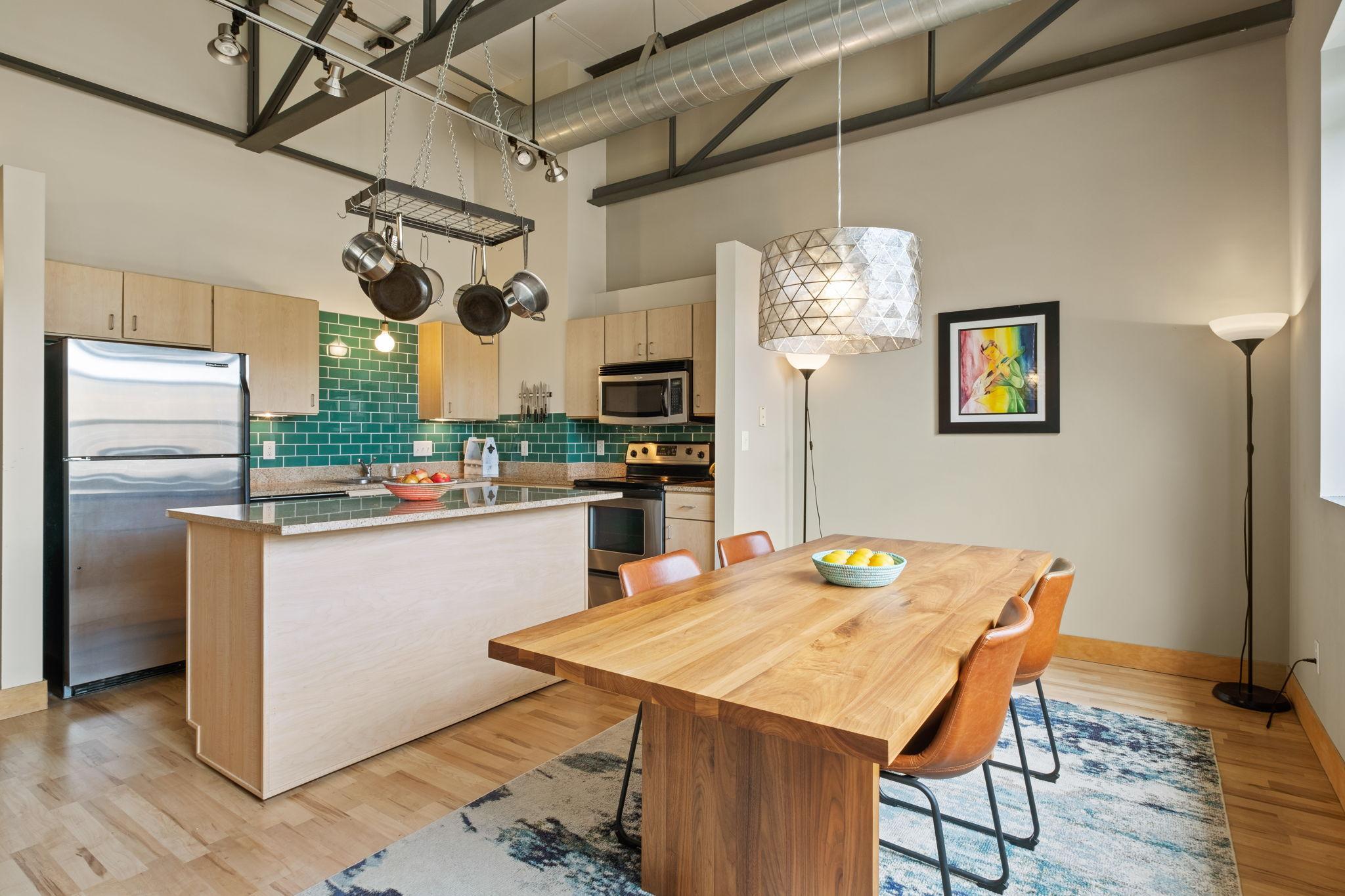 111 E Franklin Avenue Unit: 304