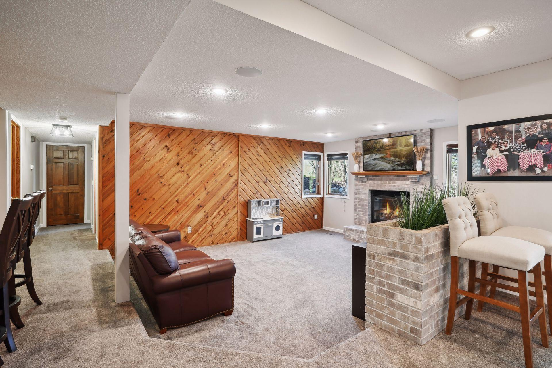 10180 Elm Creek Trail N