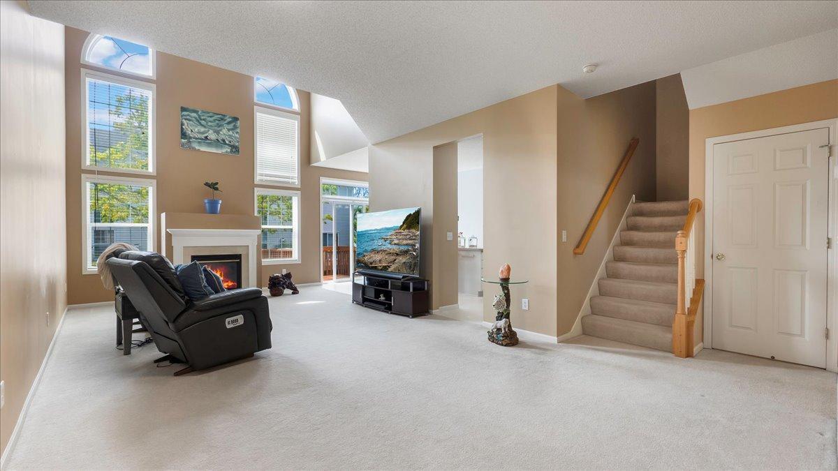 1375 White Oak Drive