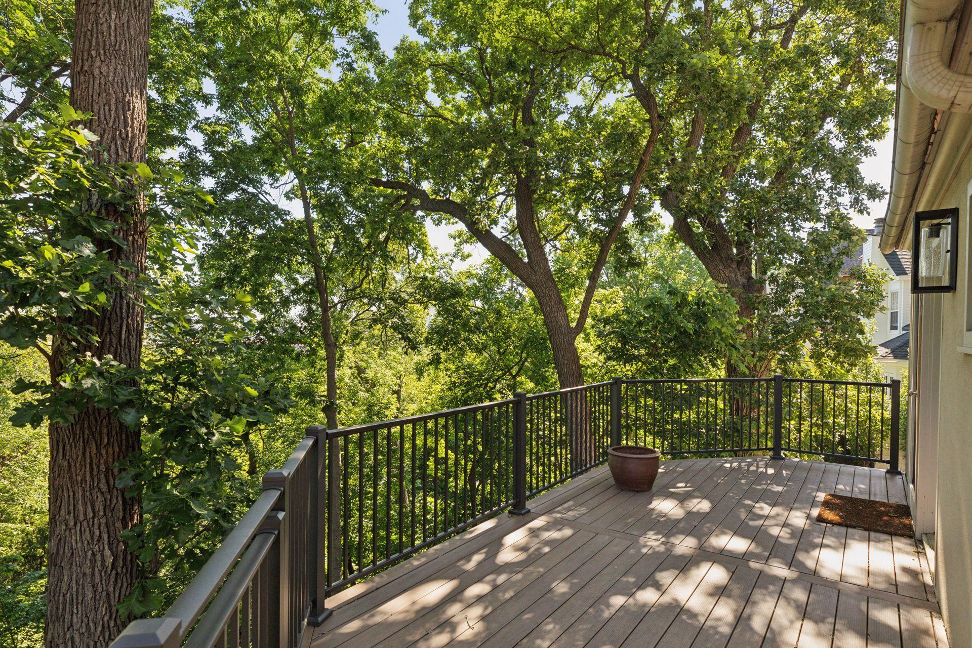 1418 Mount Curve Avenue