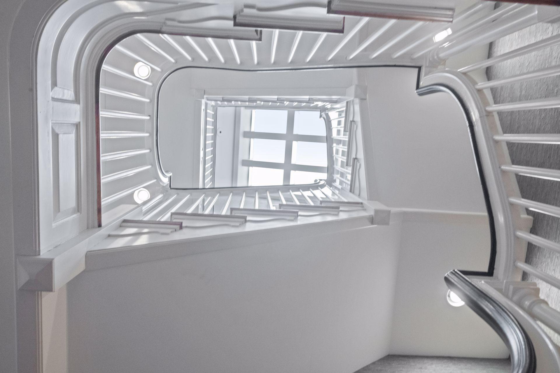 1418 Mount Curve Avenue